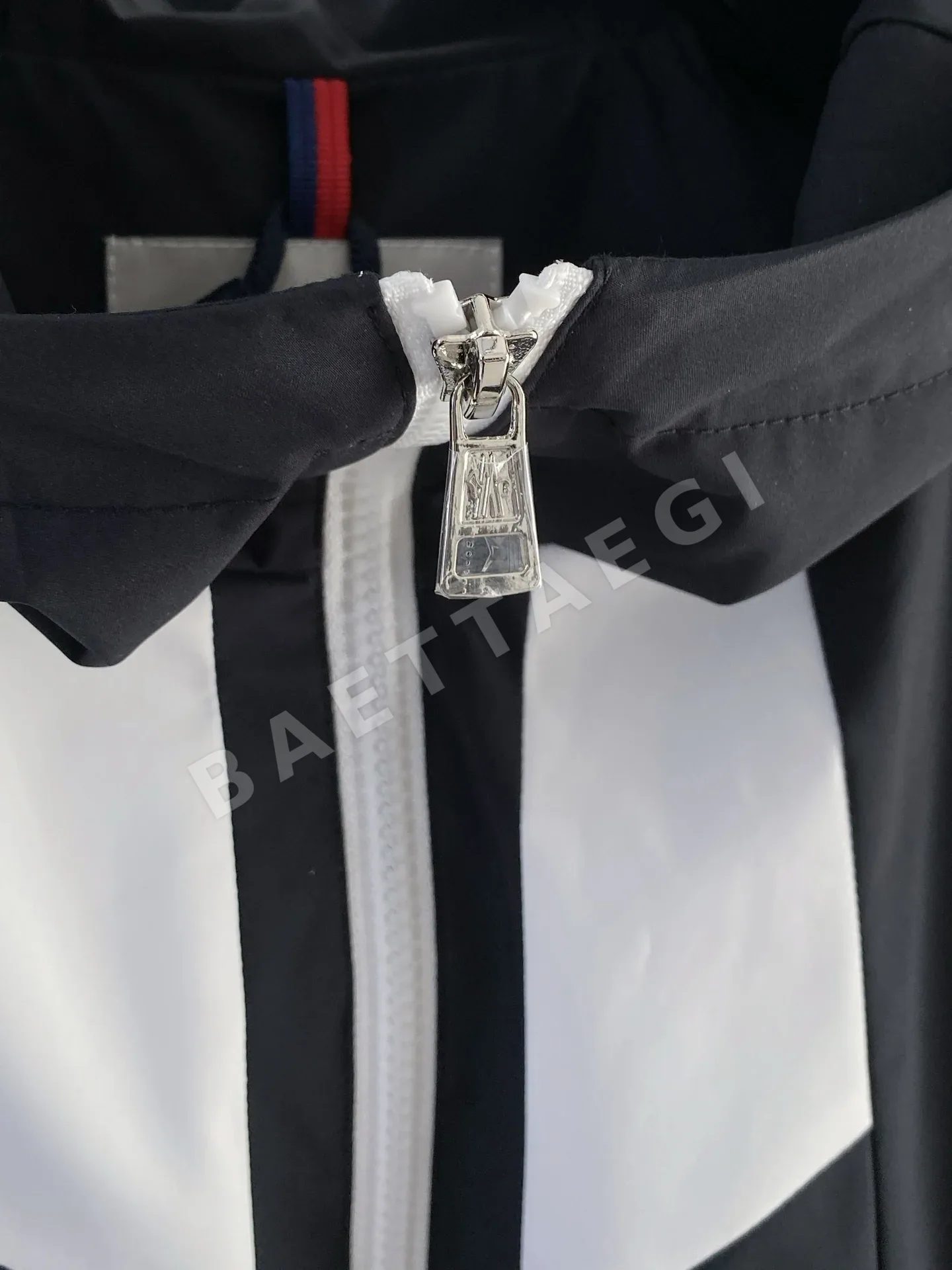 몽클레르 남성 자켓 상세 이미지 6