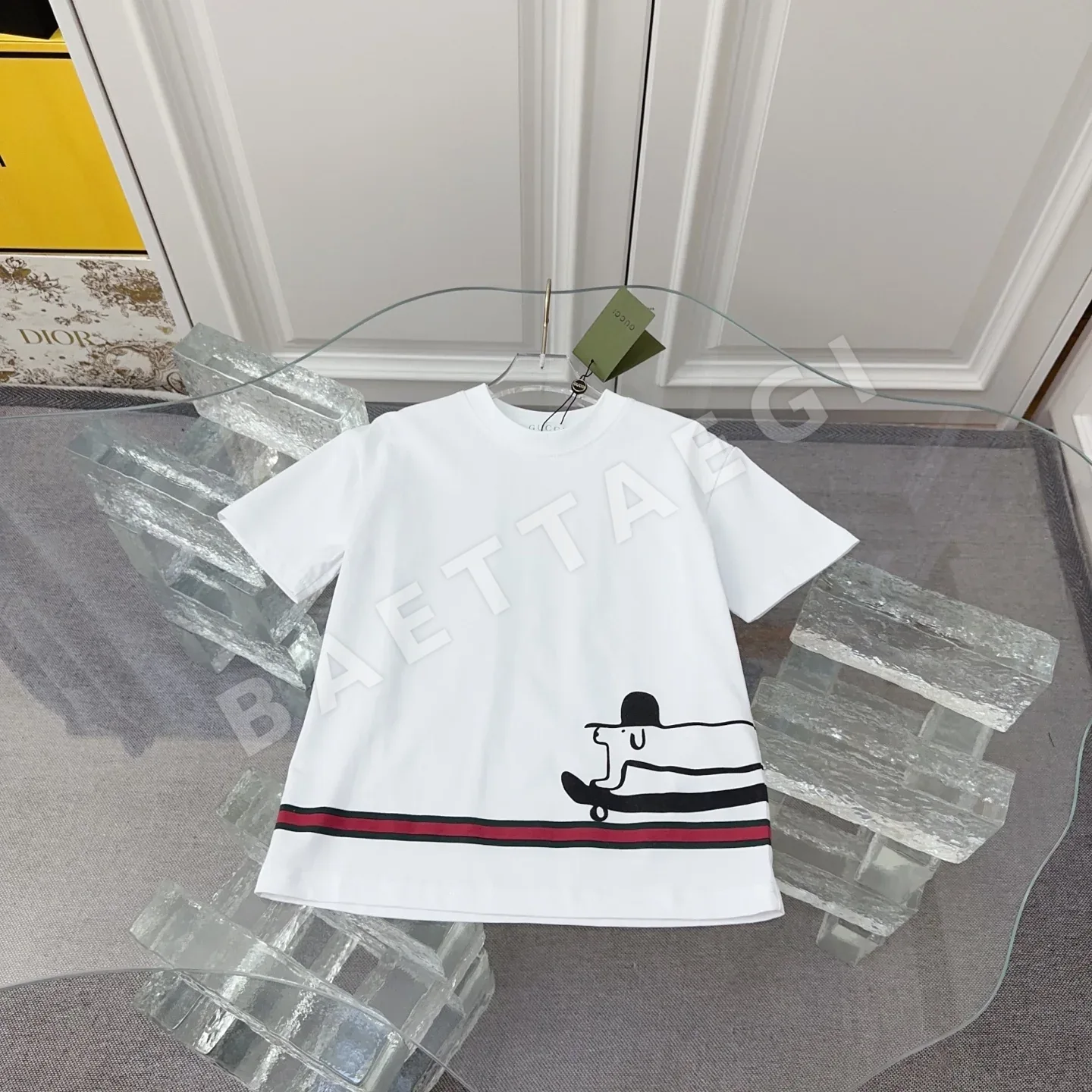 GU 2026 早春子供用新作半袖Tシャツ、フロッキープリントとオリジナル品質、230gヘビーウェイト生地 Gucci