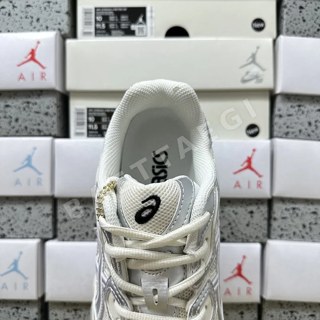 아식스 [WZ] 젤 NYC 1203A805-101 200380 Asics Gel-NYC Cream Pure Silver 상세 이미지 8