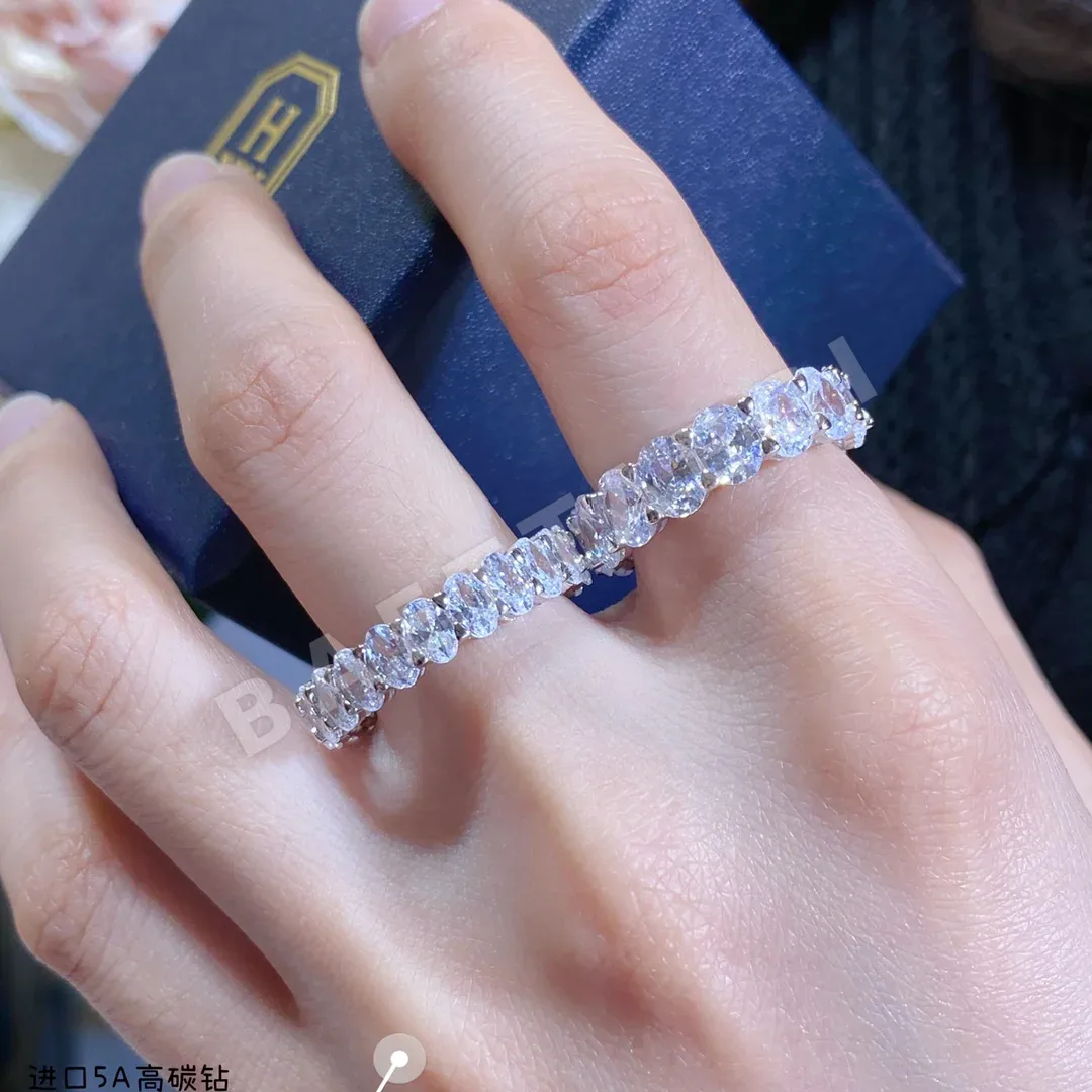 해리윈스턴 슬림 오발 반지 71780