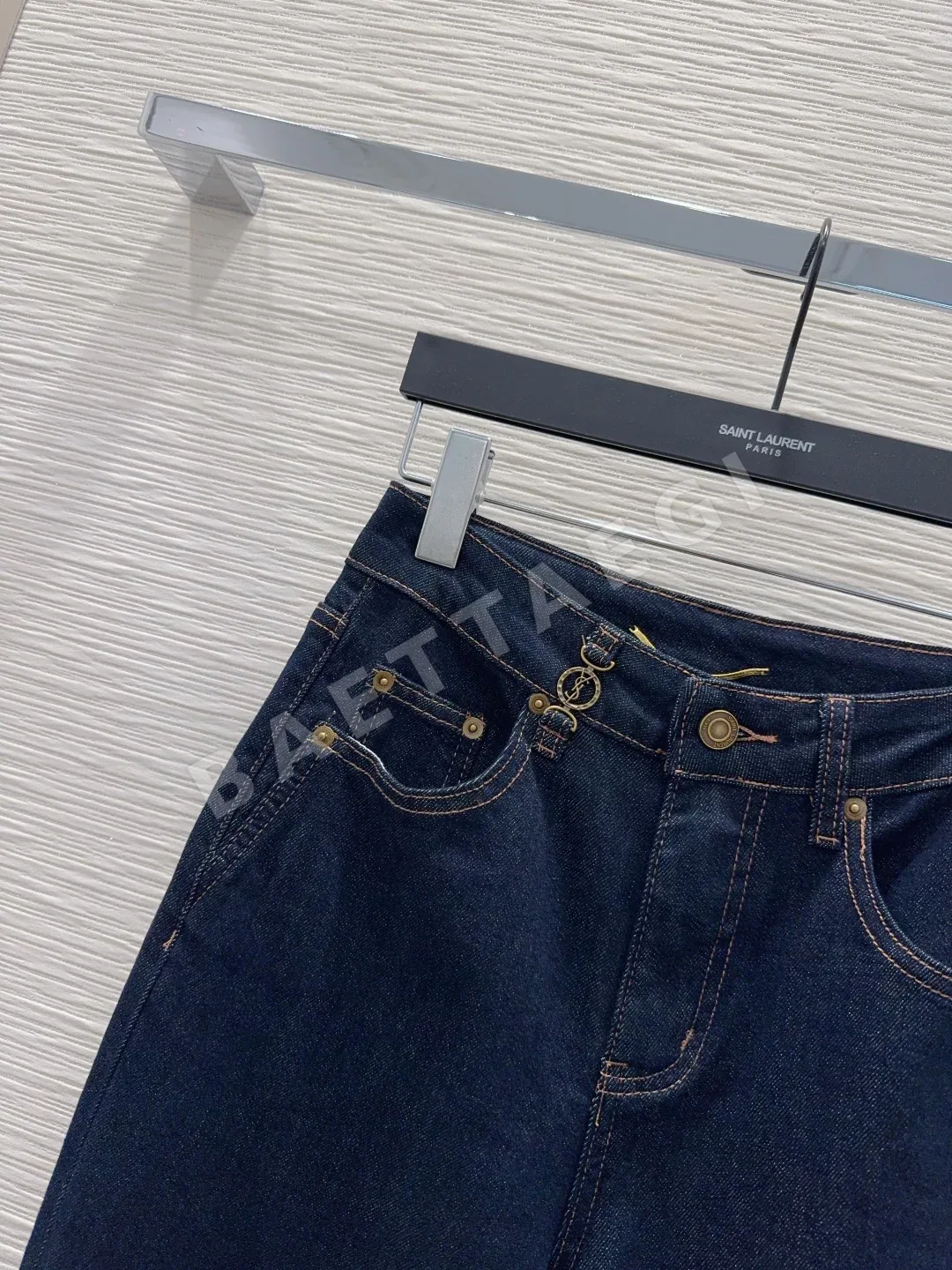 생로랑 3D 테일러드 핏 여성 바지 상세 이미지 3
