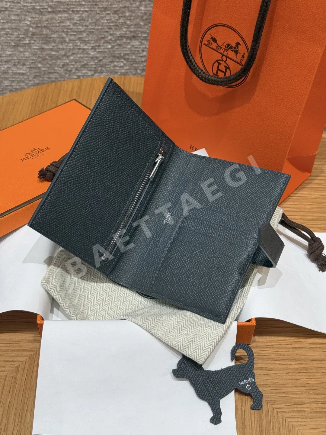 에르메스 야자수 프린트 엡솜 가죽 은장 단지갑 상세 이미지 7