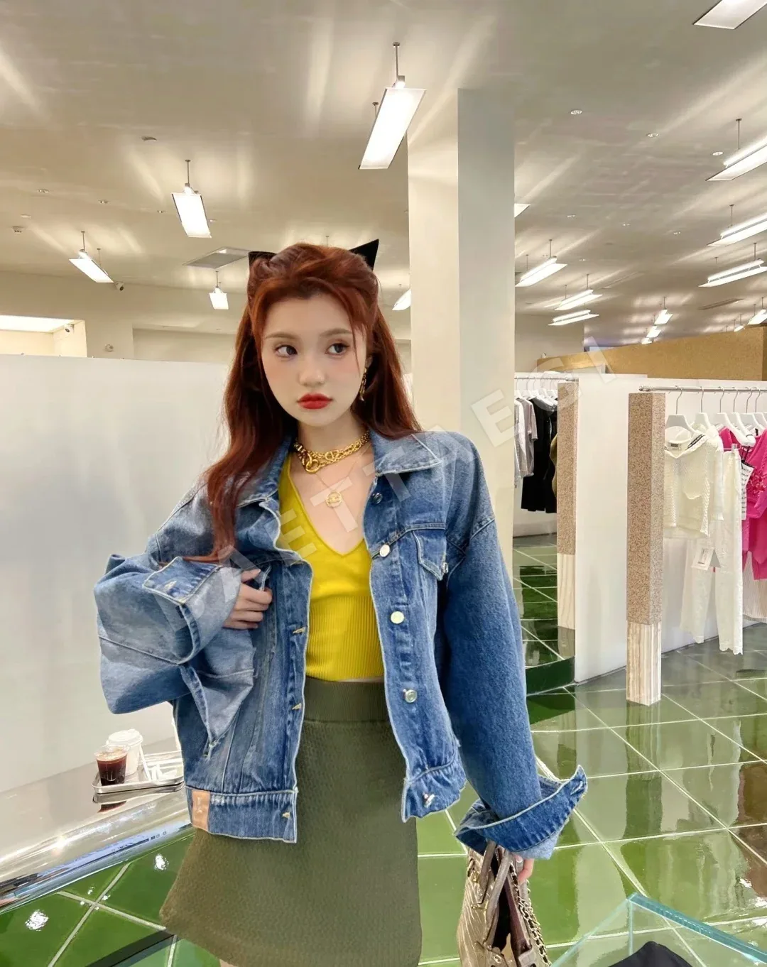 셀린느 라운드 개선문 목걸이 상세 이미지 4