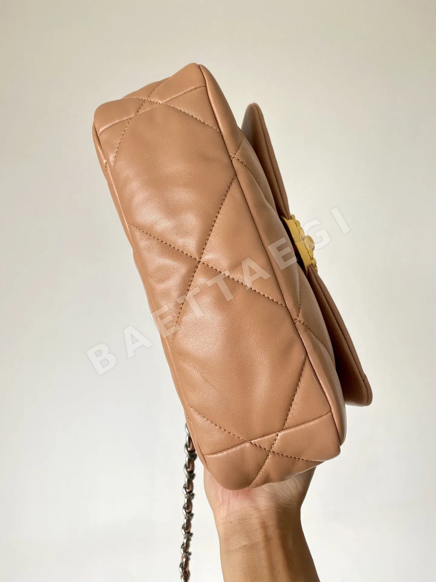 샤넬 카라멜 염소가죽 스몰 가방 상세 이미지 9