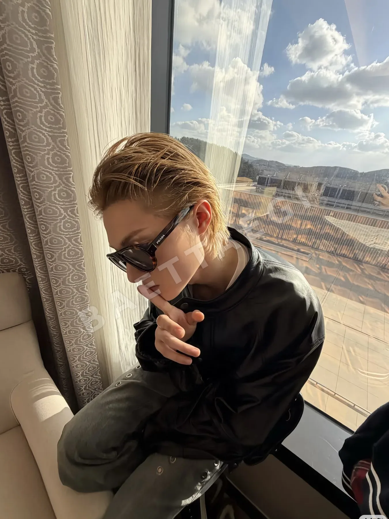 프라다 선글라스 56531 Prada Sunglasses 상세 이미지 2