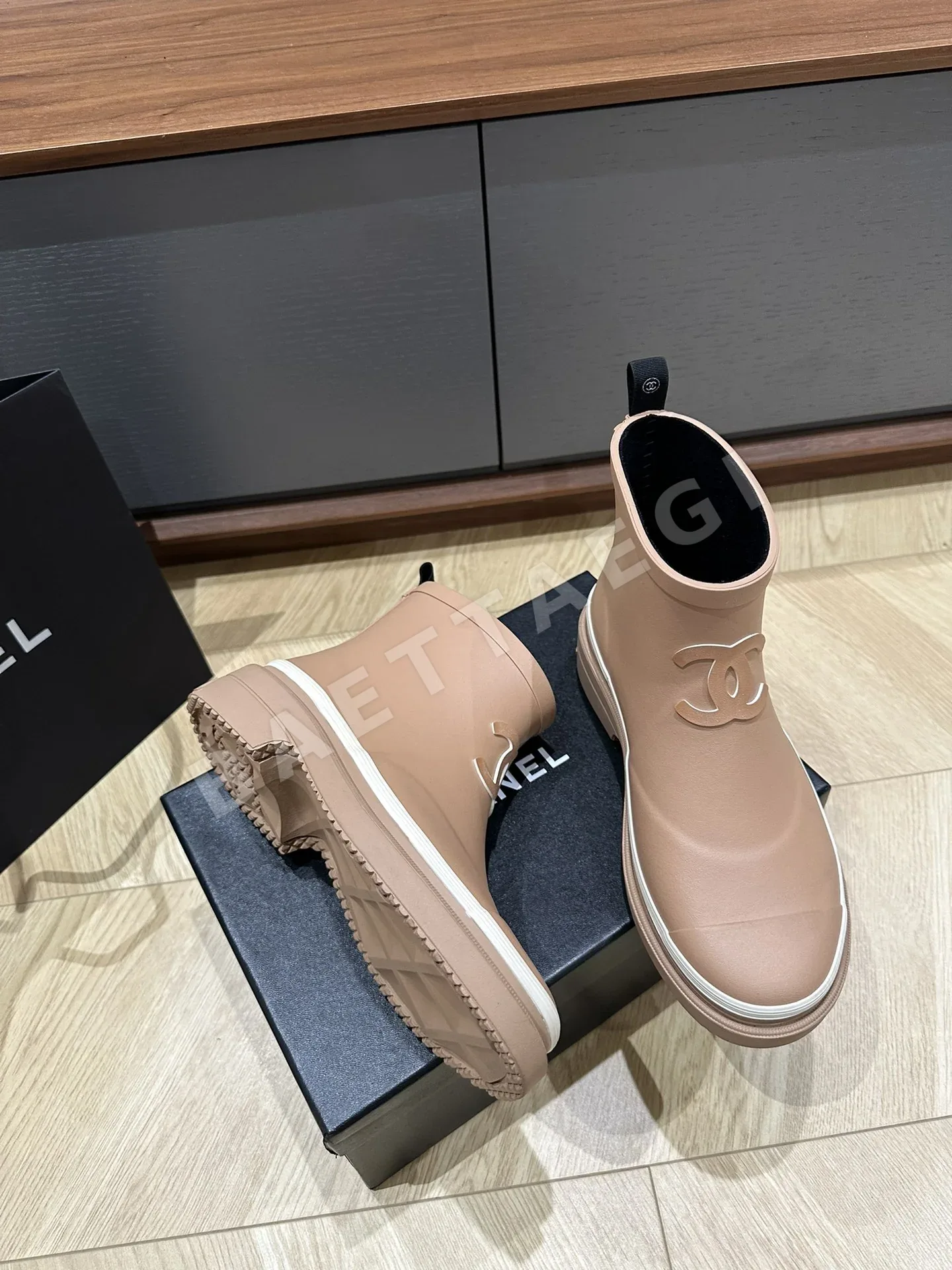 샤넬 레인부츠 상세 이미지 4