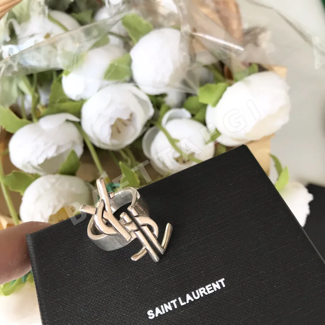 생로랑 YSL 로고 스털링 실버 반지 상세 이미지 3