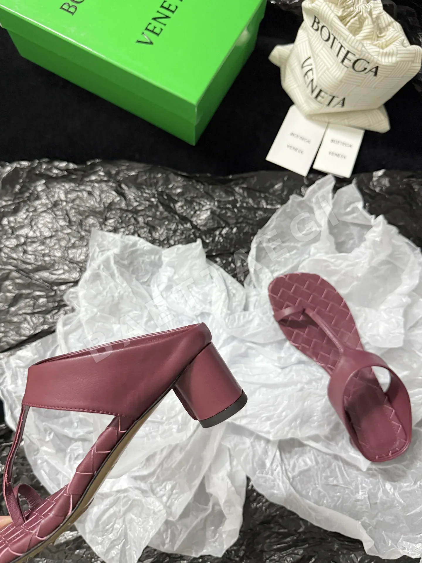 보테가베네타 BV 위빙 비치 샌들 상세 이미지 8