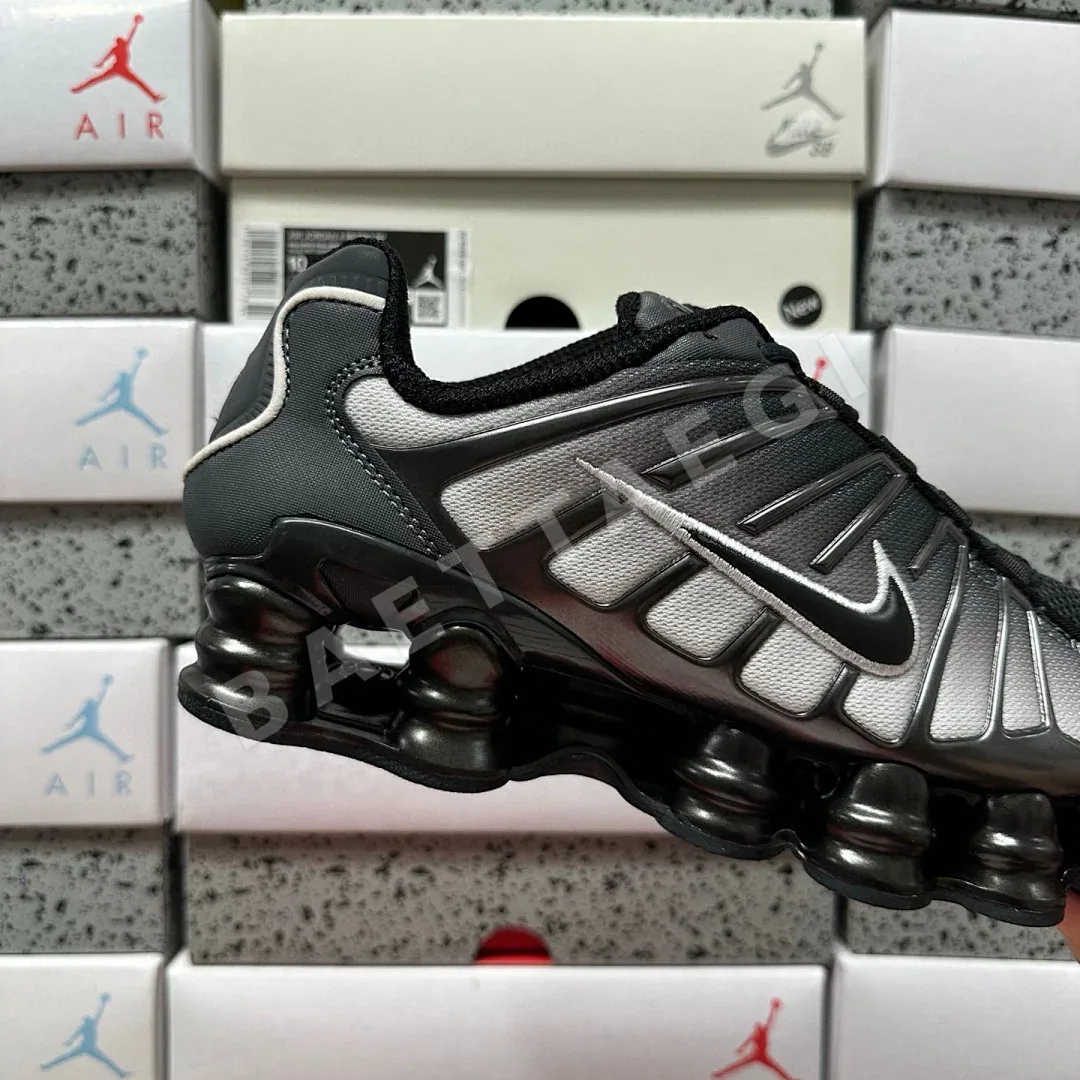 나이키 [MAX] 샥스 TL IH1336-002 201403 Nike Shox TL Fade Off Noir White 상세 이미지 8