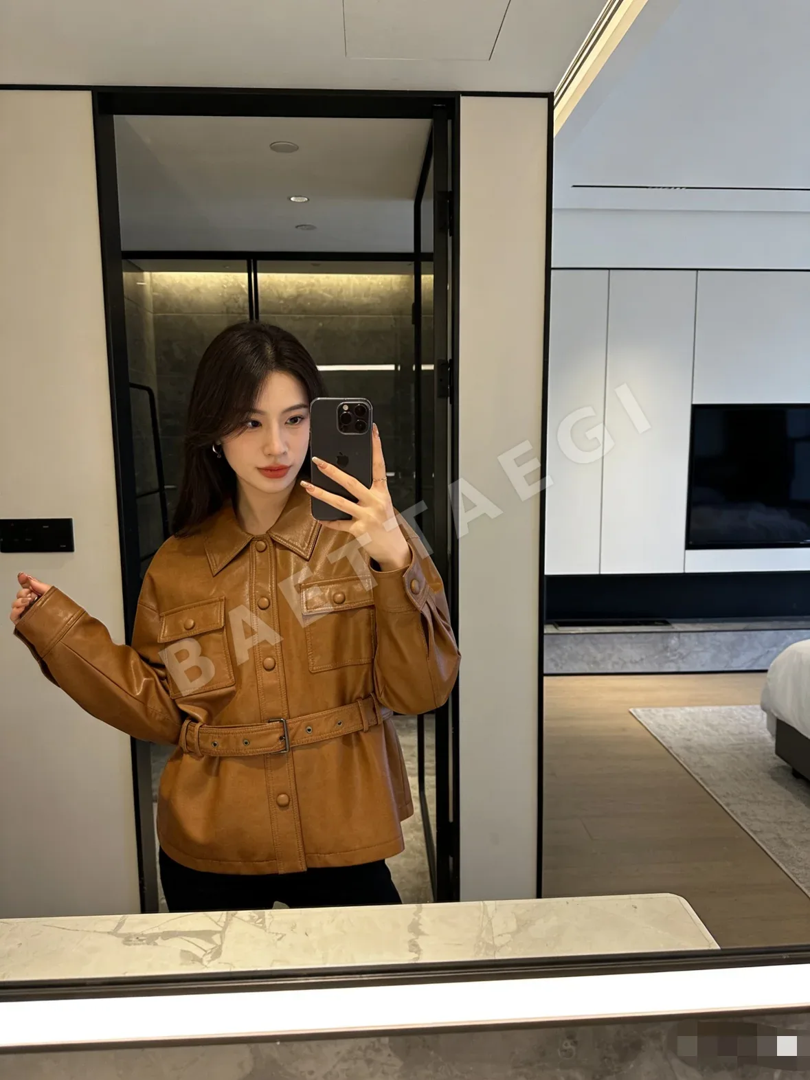생로랑 여성 가죽 자켓 상세 이미지 3
