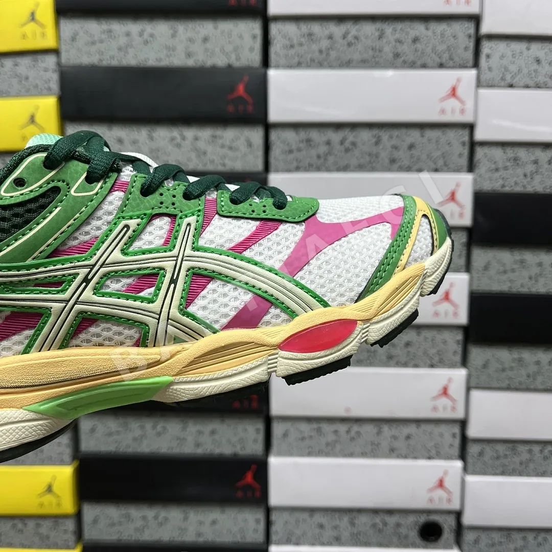 아식스 [WZ] 젤 큐뮬러스 16 1203A763-100 200408 Asics Gel-Cumulus 16 Green Cream Ivory 상세 이미지 8