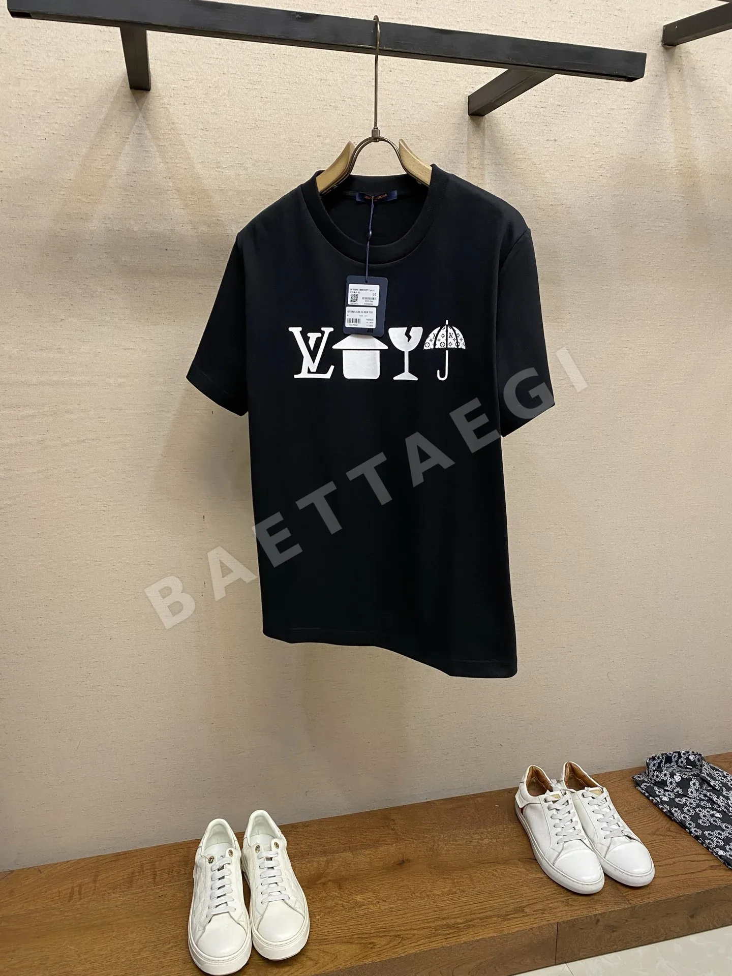 루이비통 클래식 LV 프린트 남성 반팔 티셔츠 132382