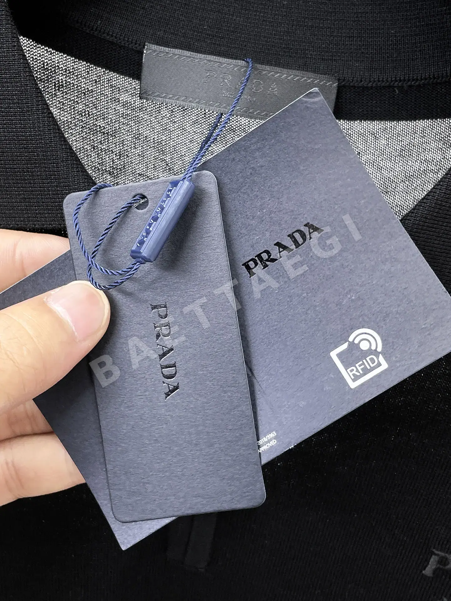 프라다 남성 폴로 반팔 티셔츠 상세 이미지 7