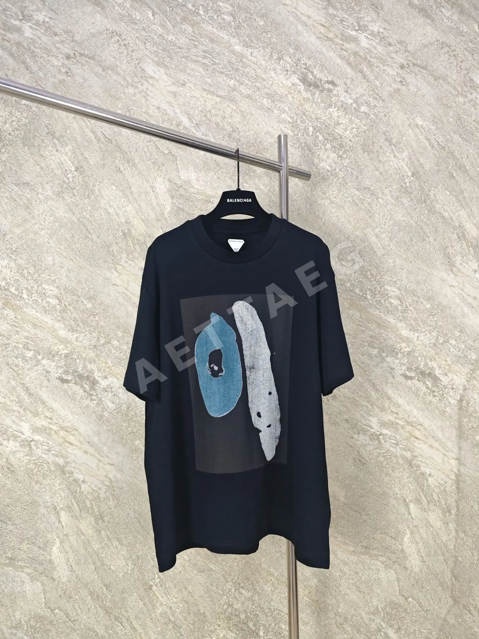 보테가베네타 추상 아트 프린트 남성 반팔 티셔츠 158516