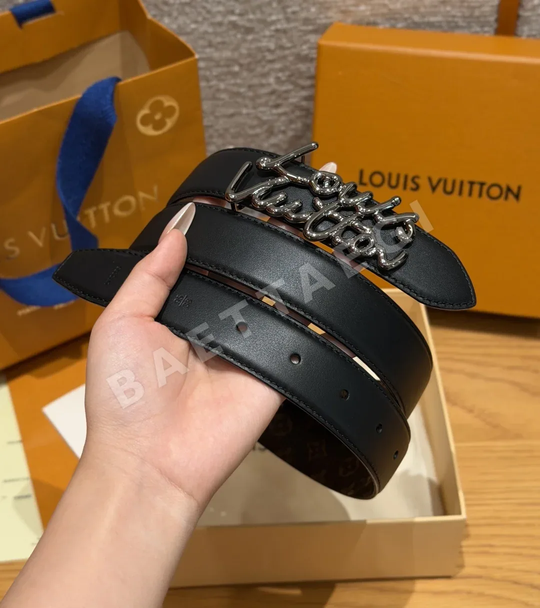 루이비통 스크립트 리버시블 30mm 벨트 상세 이미지 2