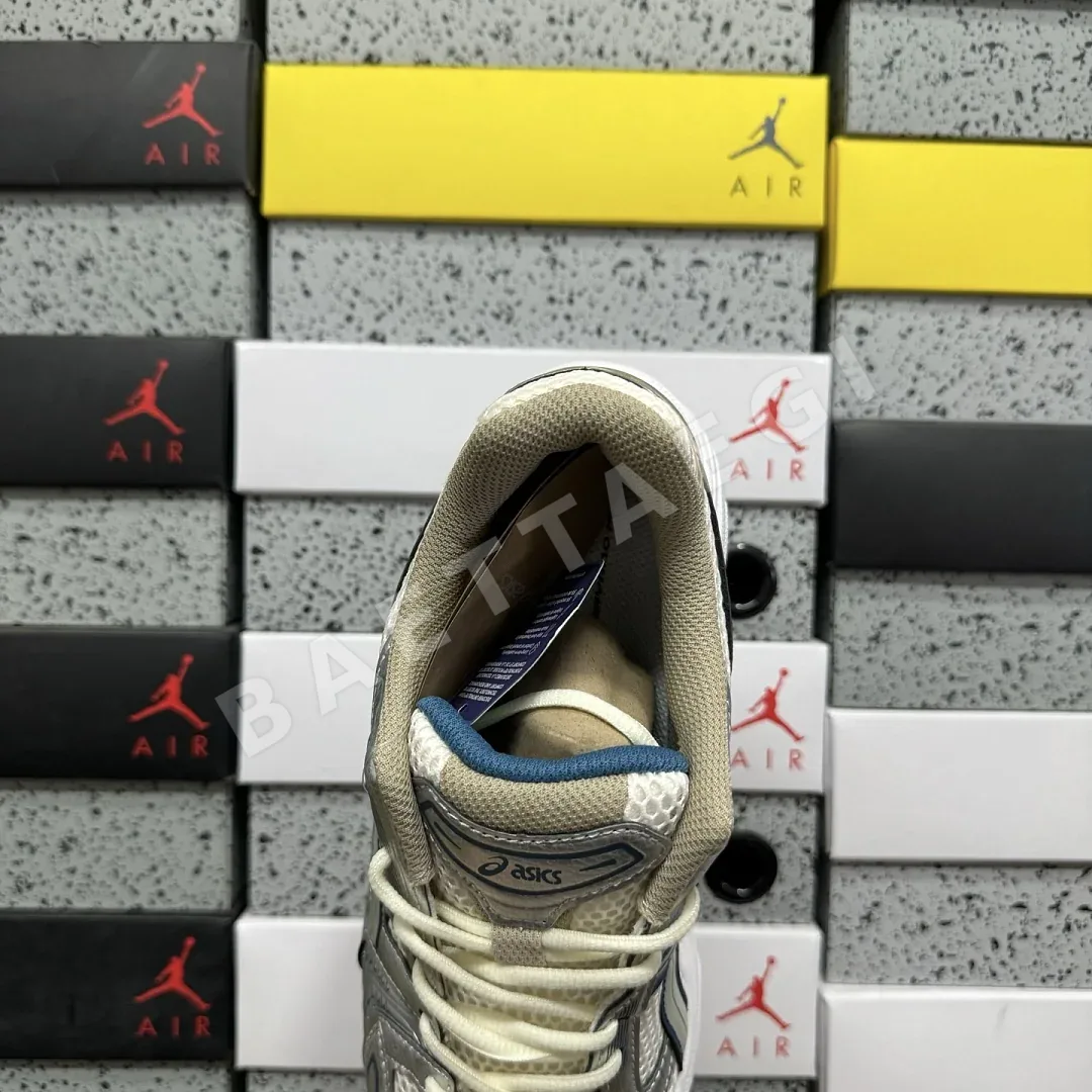아식스 [LZ] 젤 카야노 14 1201A019-105 200576 Asics Gel-Kayano 14 Cream Pure Silver 상세 이미지 2