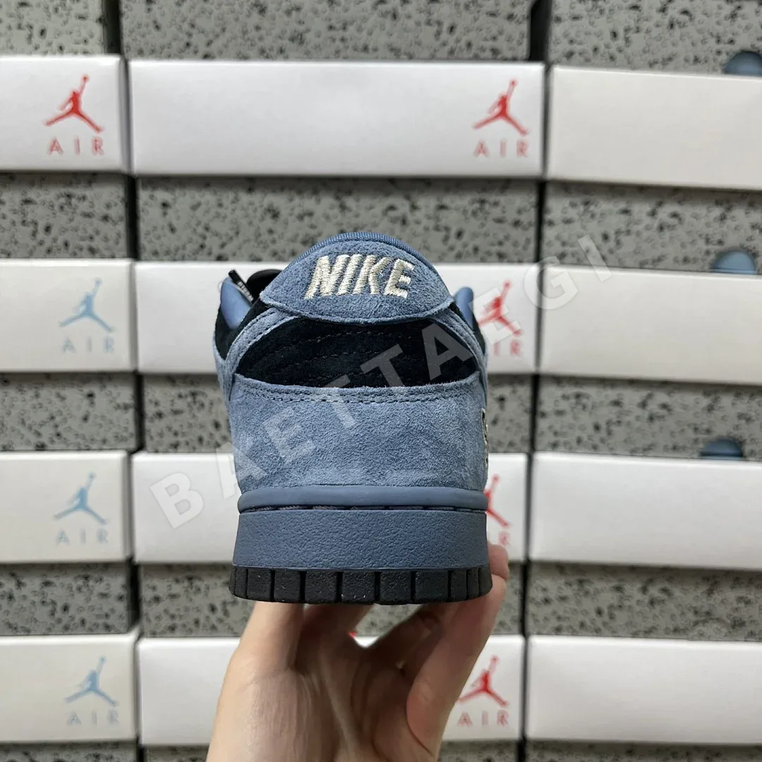 나이키 [M] SB 덩크 로우 블루 블랙 HQ8487-400 201046 Nike SB Dunk Low Supreme 94 Ocean Fog 상세 이미지 4