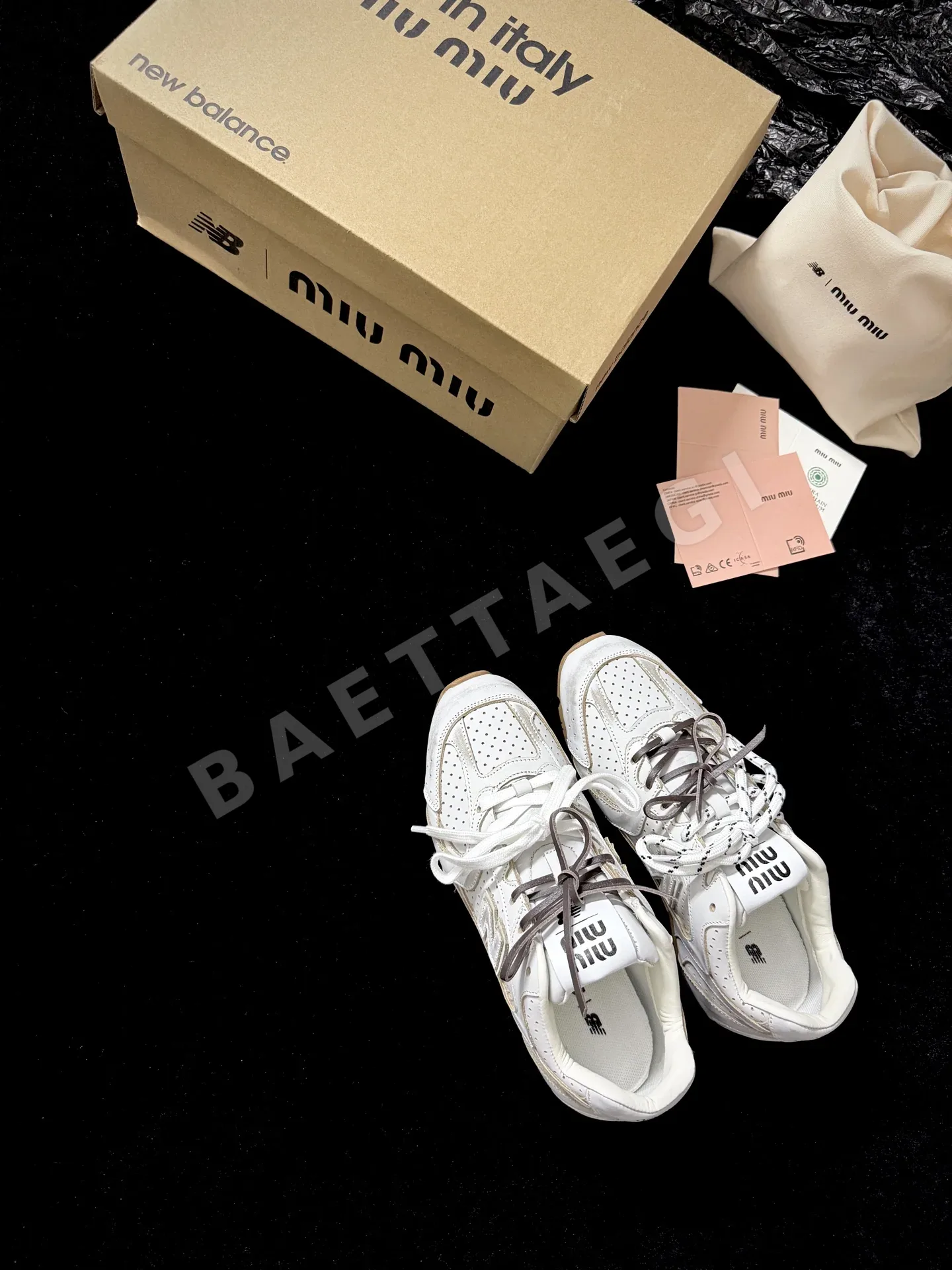 미우미우 x 뉴발란스 530 SL 스니커즈 132649