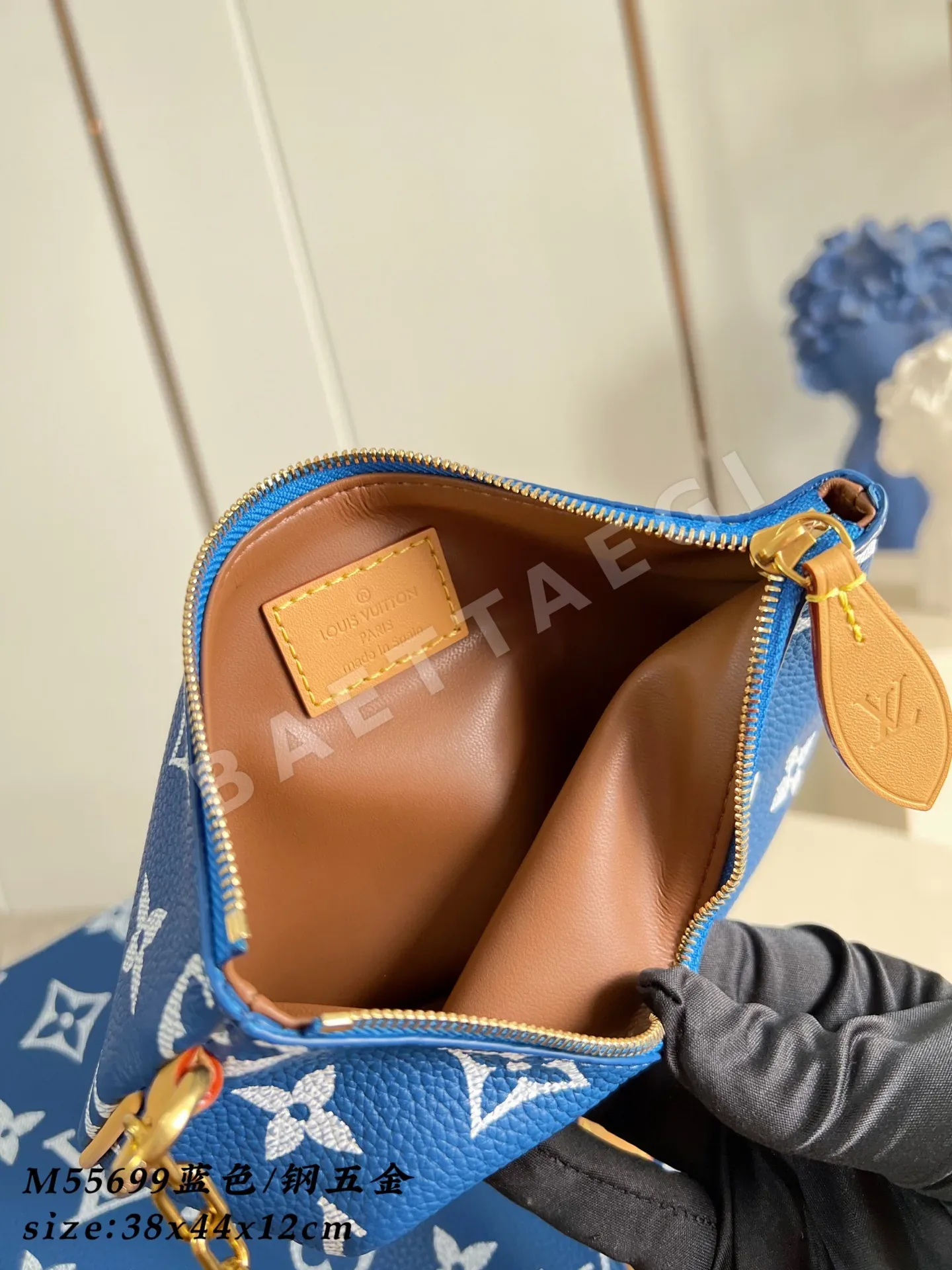루이비통 M55699 블루 백팩 미디엄 모노그램 상세 이미지 16