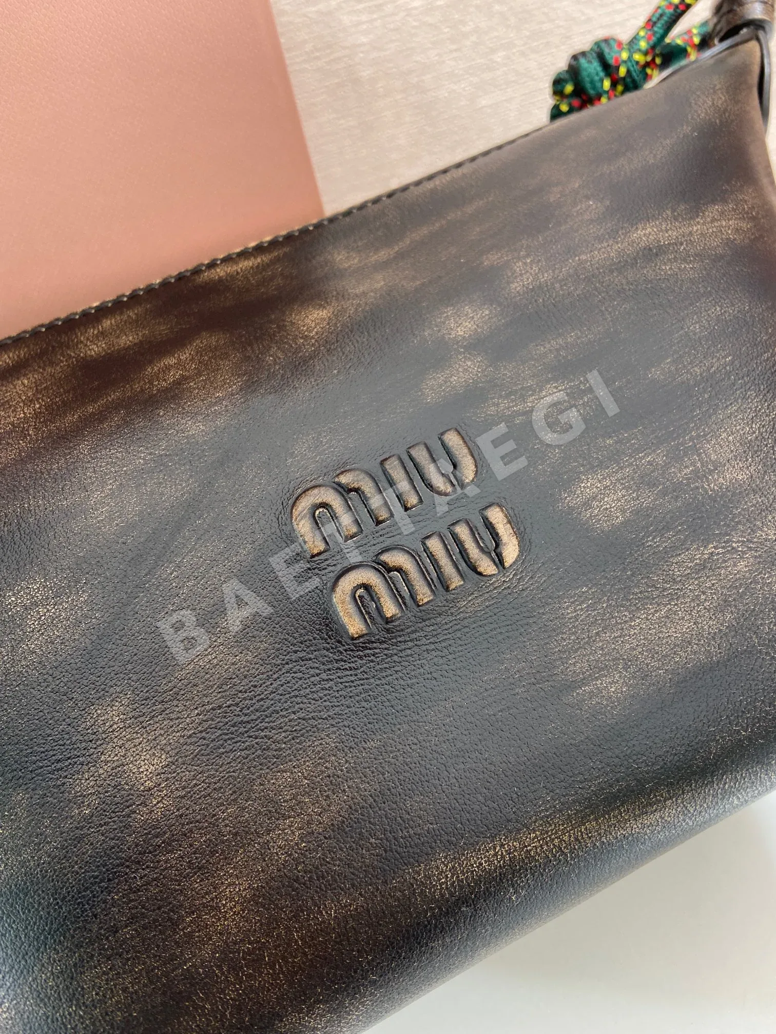미우미우 빈티지 램스킨 런치박스 백 5NE841 상세 이미지 7
