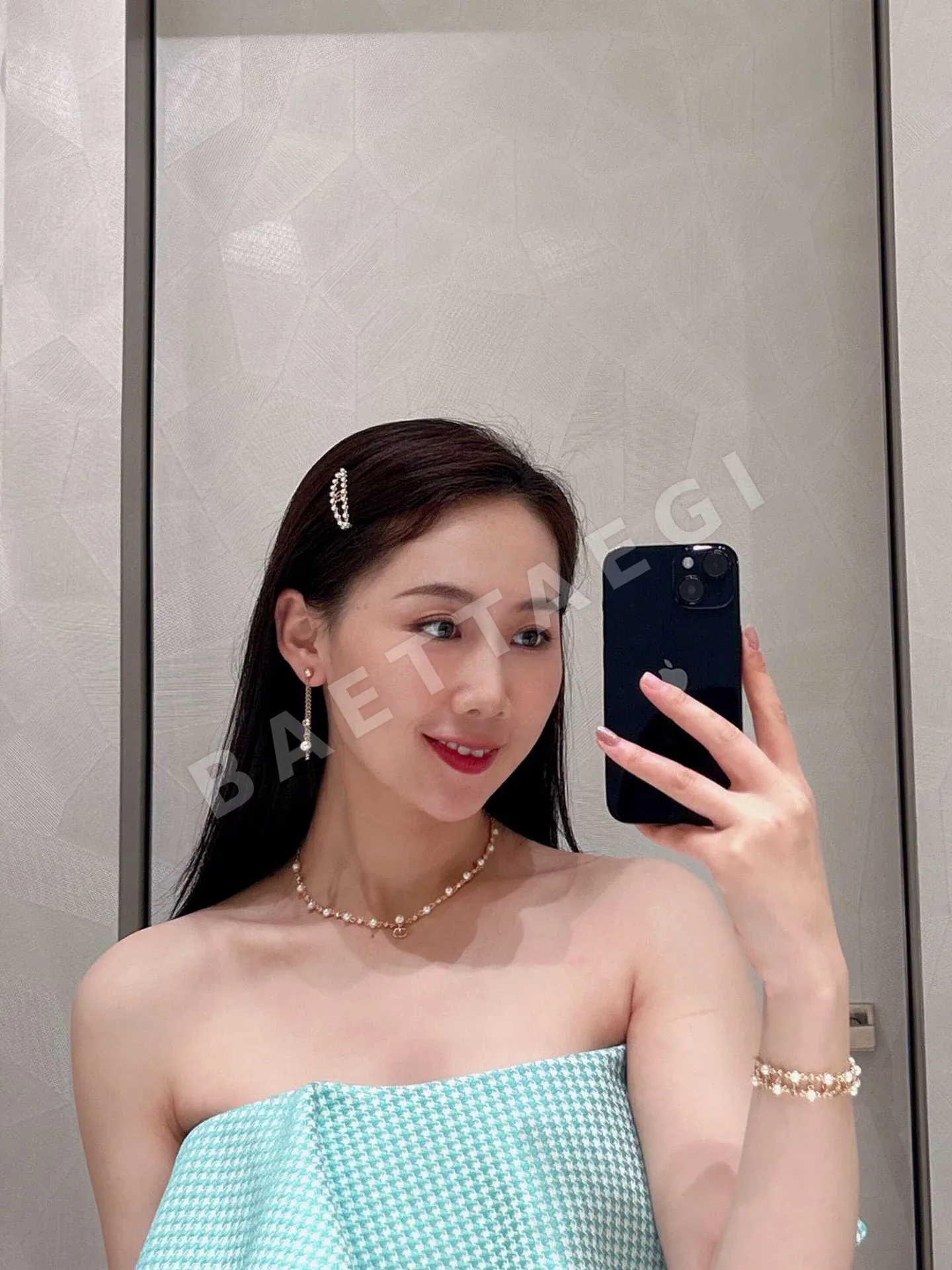 루이비통 더블 체인 비즈 스터드 귀걸이 상세 이미지 8