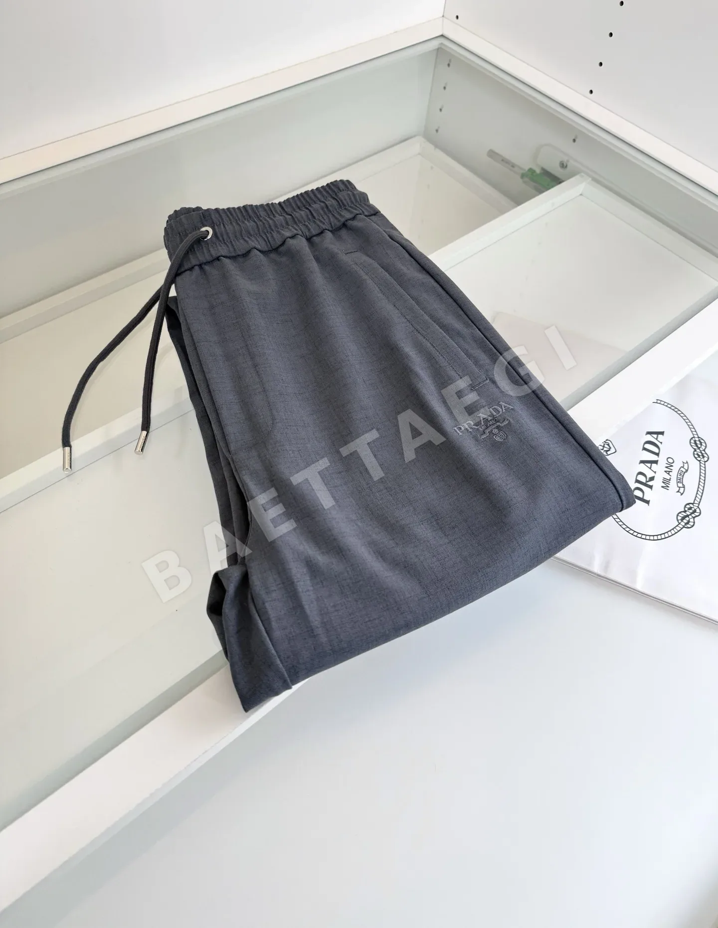 프라다 봄여름 실크 코튼 린넨 혼방 고무 허리 남성 바지 상세 이미지 8