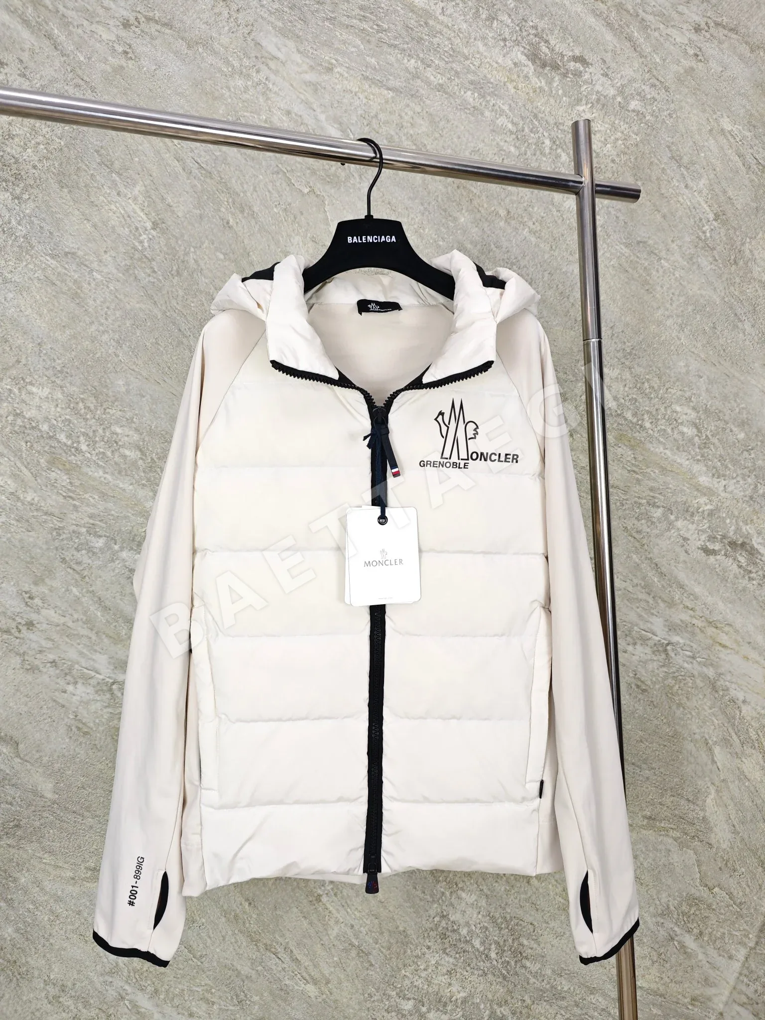 몽클레르 매글리아 25FW