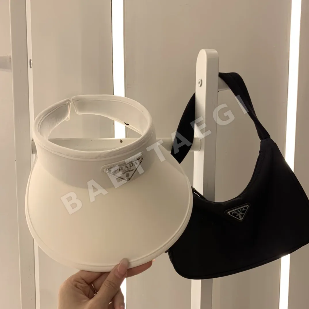 프라다 초경량 스펀지 바이저 캡 상세 이미지 8