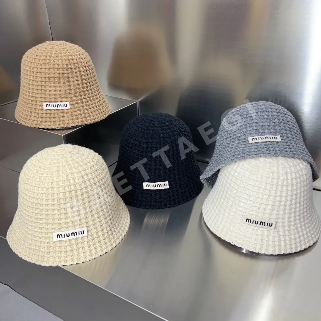 미우미우 모자 81079 Miu Miu Cap 상세 이미지 4