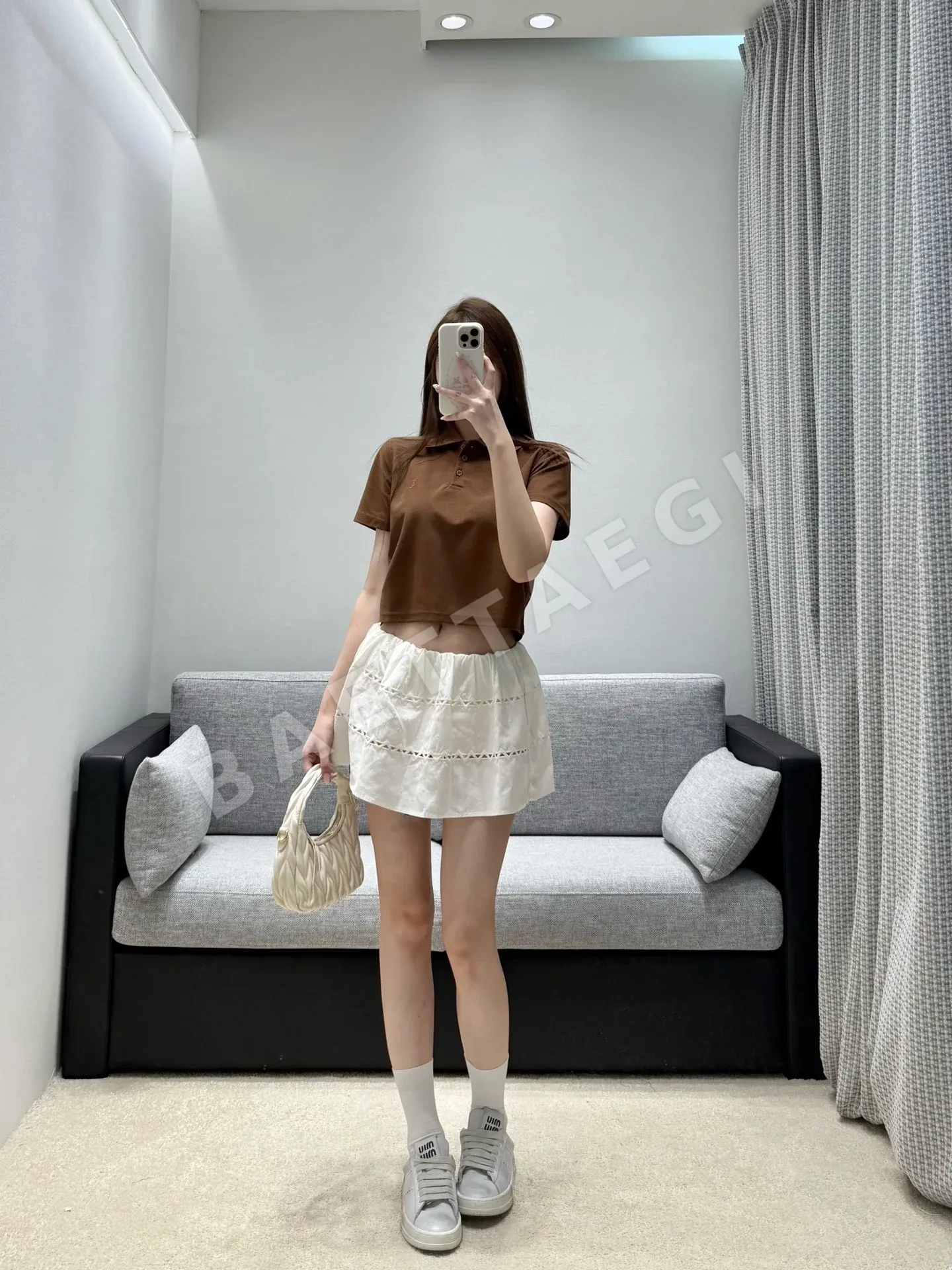 생로랑 여성 반팔 피케 코튼 카라 티셔츠 상세 이미지 4