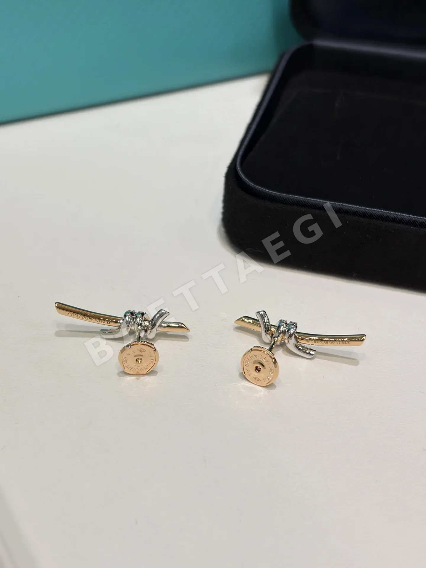 티파니 로즈골드 실버 컬러 블록 노트 귀걸이 상세 이미지 8