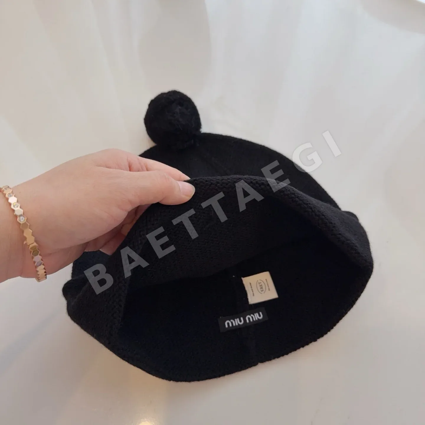 미우미우 모자 81375 Miu Miu Cap 상세 이미지 4