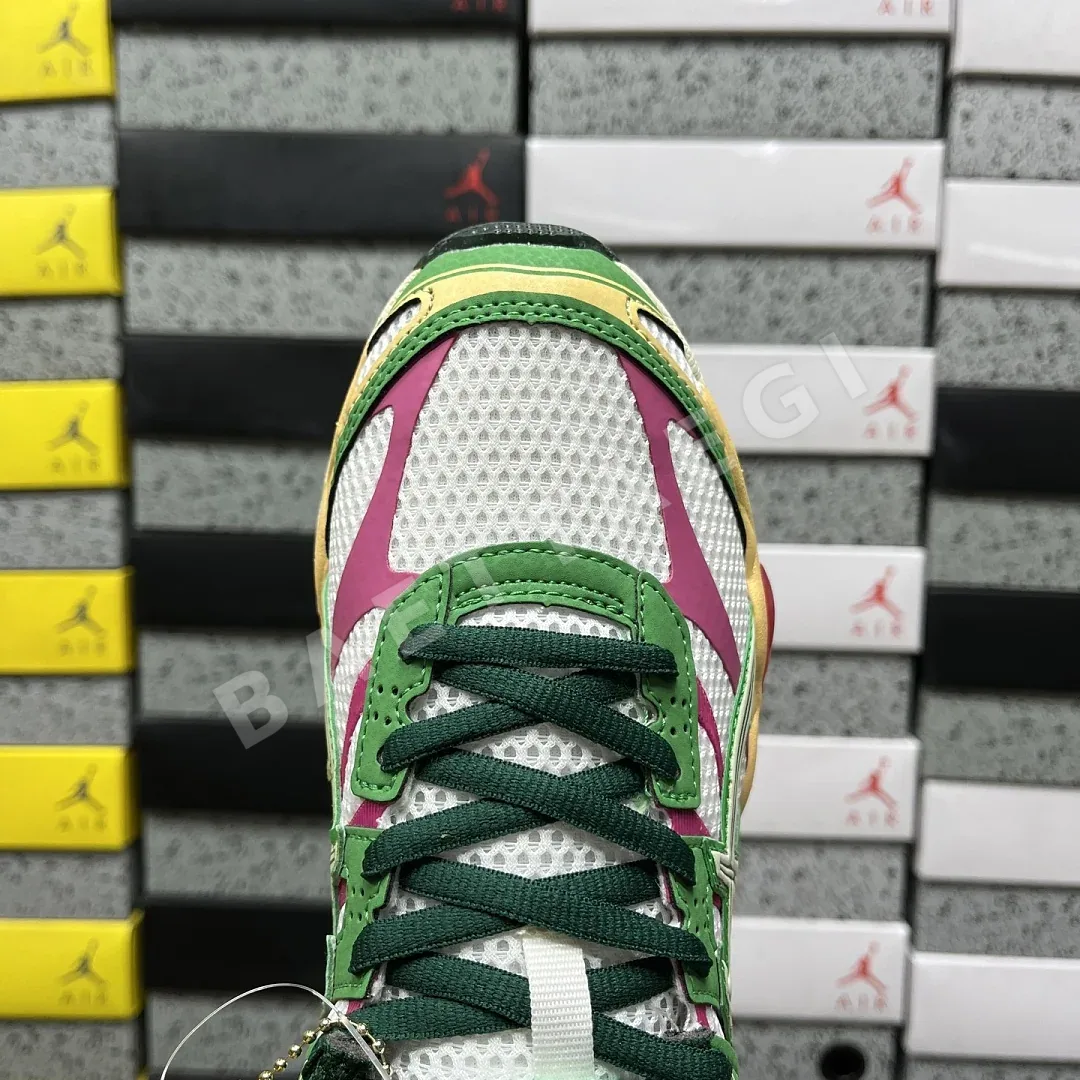 아식스 [WZ] 젤 큐뮬러스 16 1203A763-100 200408 Asics Gel-Cumulus 16 Green Cream Ivory 상세 이미지 3