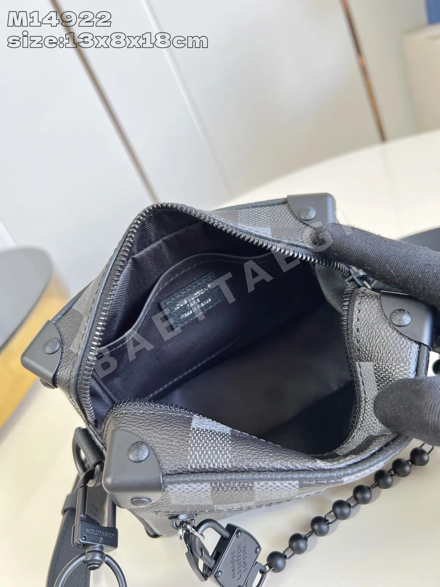 루이비통 미니 소프트 트렁크 핸드백 M14922 상세 이미지 8