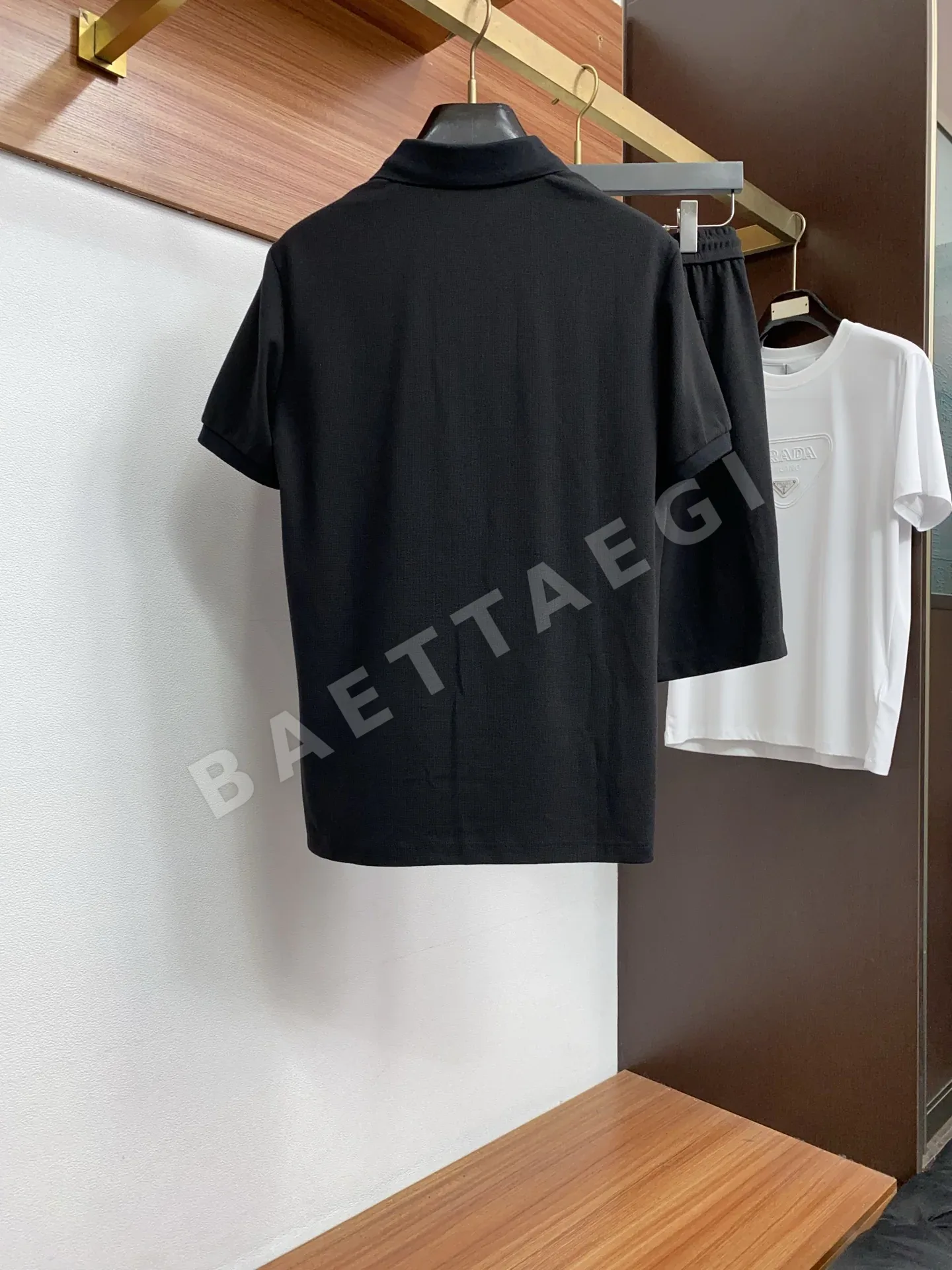 로로피아나 남성 테크니컬 원단 반팔 폴로셔츠 세트 상세 이미지 9