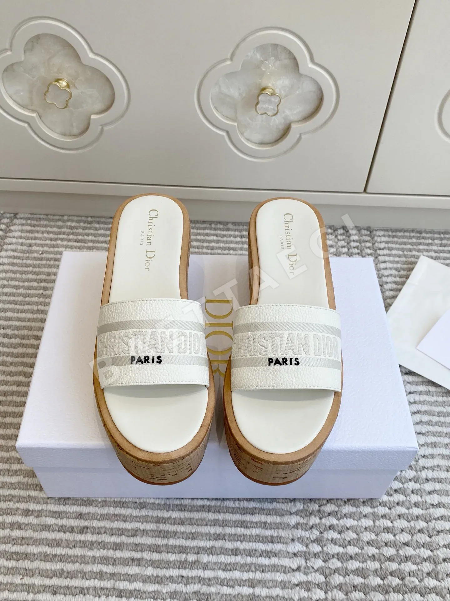 디올 신발 8804