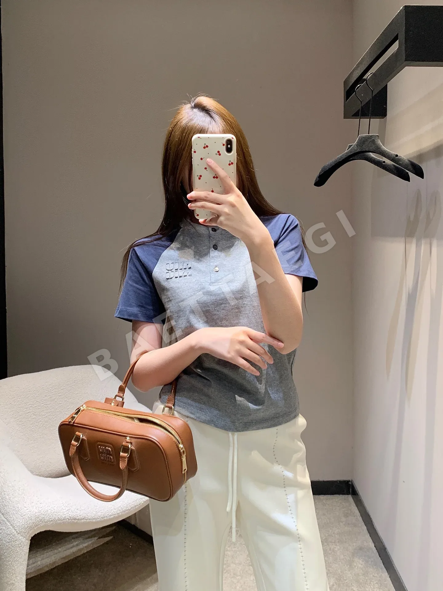 미우미우 컬러블록 크루넥 반팔 티셔츠 상세 이미지 9
