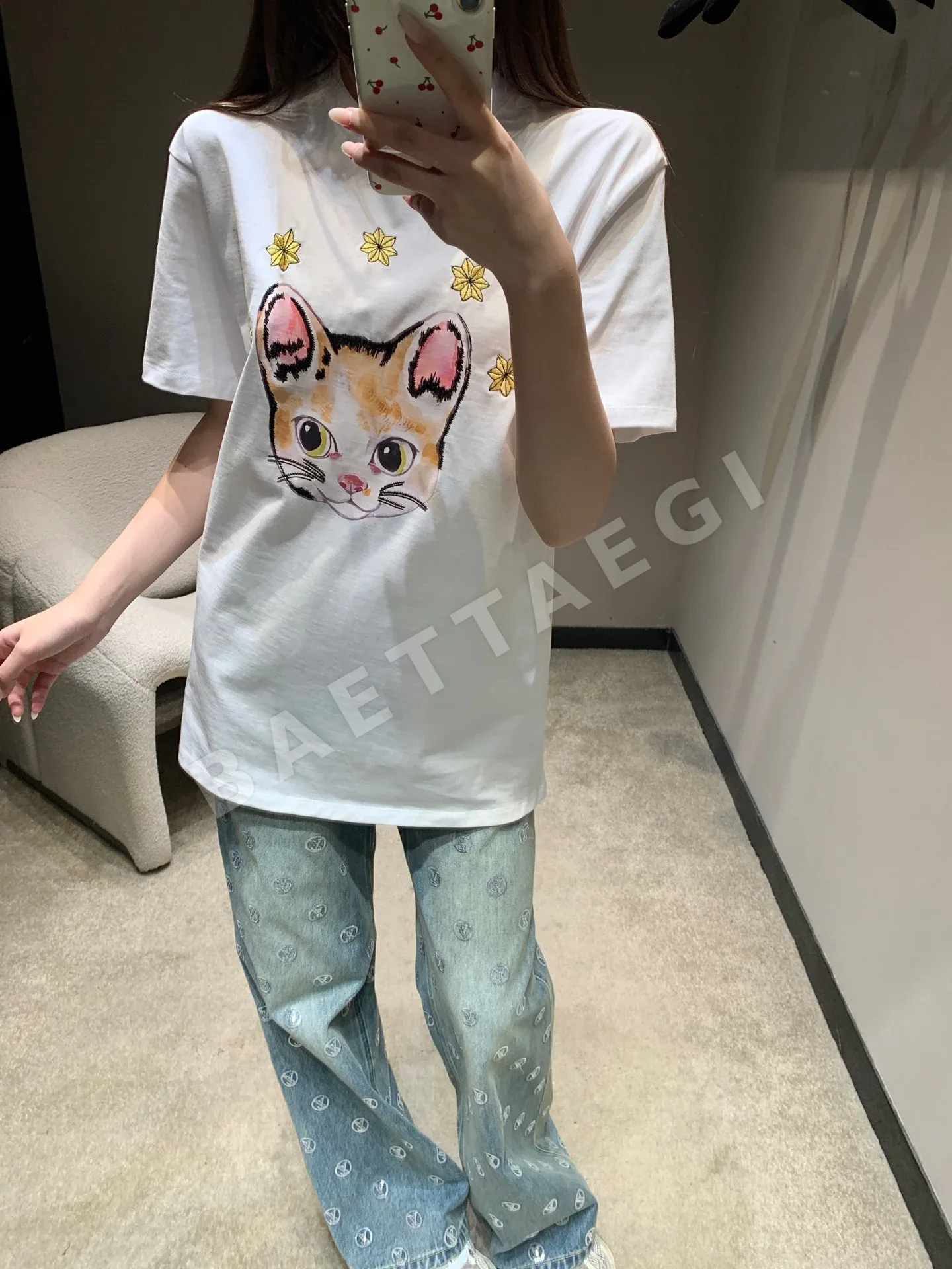 구찌 고양이 무늬 별 자수 여성 반팔 티셔츠 상세 이미지 8
