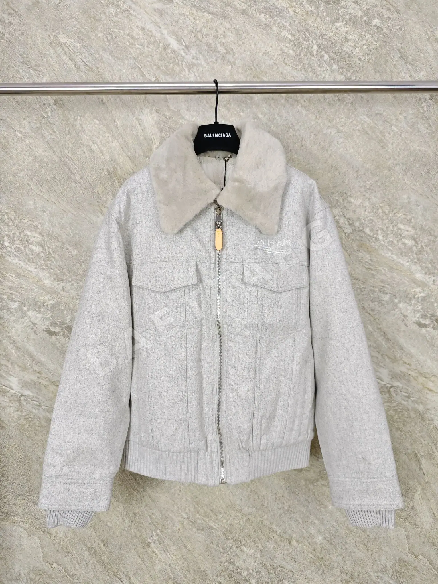 루이비통 울 안감 면 자켓 천연 가죽 퍼 카라 25 FW 25FW