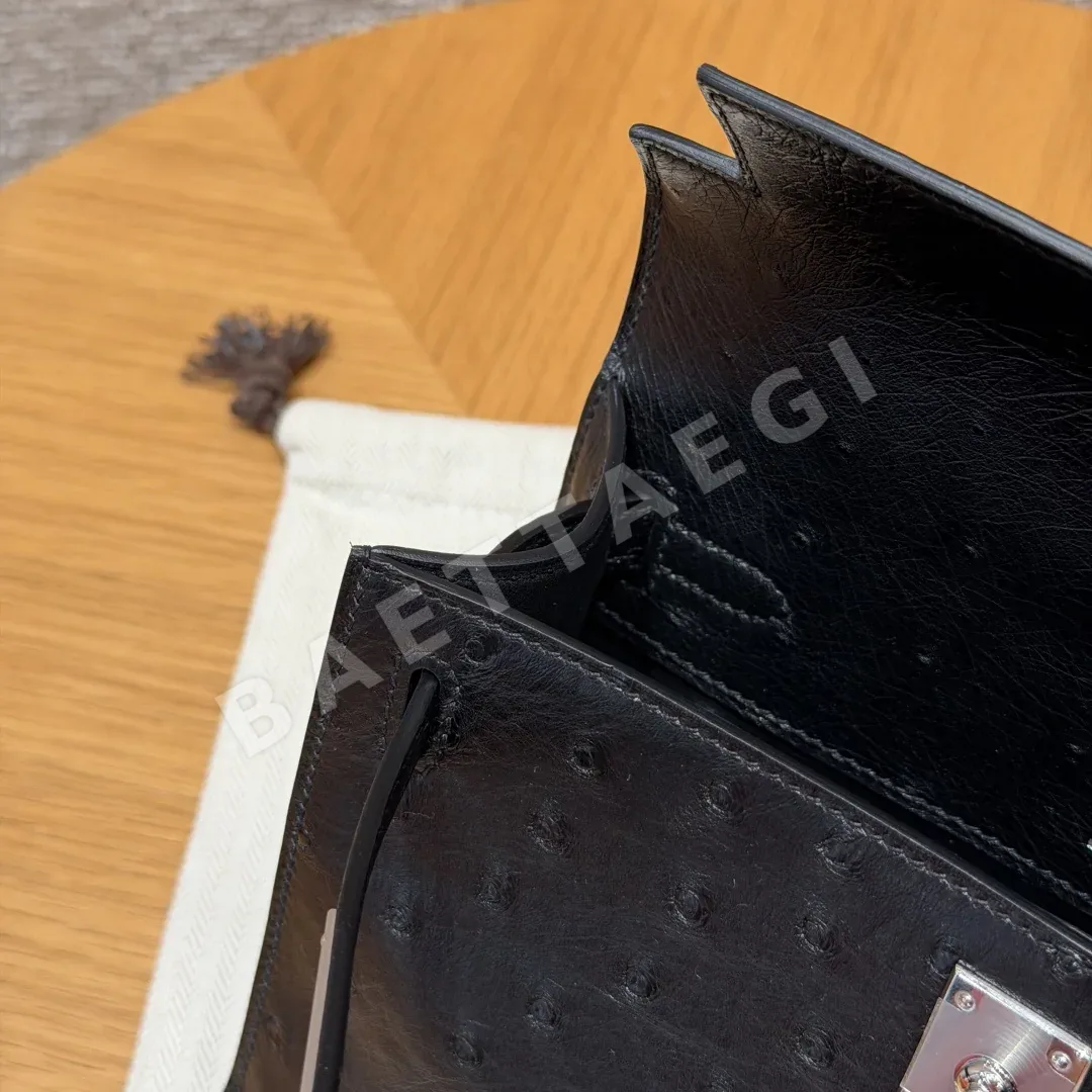 에르메스 켈리 타조 가죽 클러치 가방 상세 이미지 8