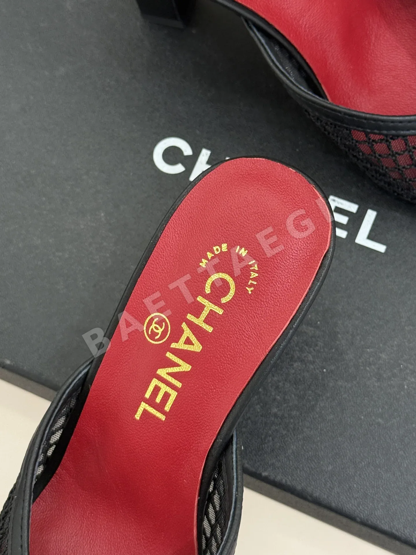 샤넬 더블 C 컷아웃 메시 오픈토 청키힐 샌들 상세 이미지 8