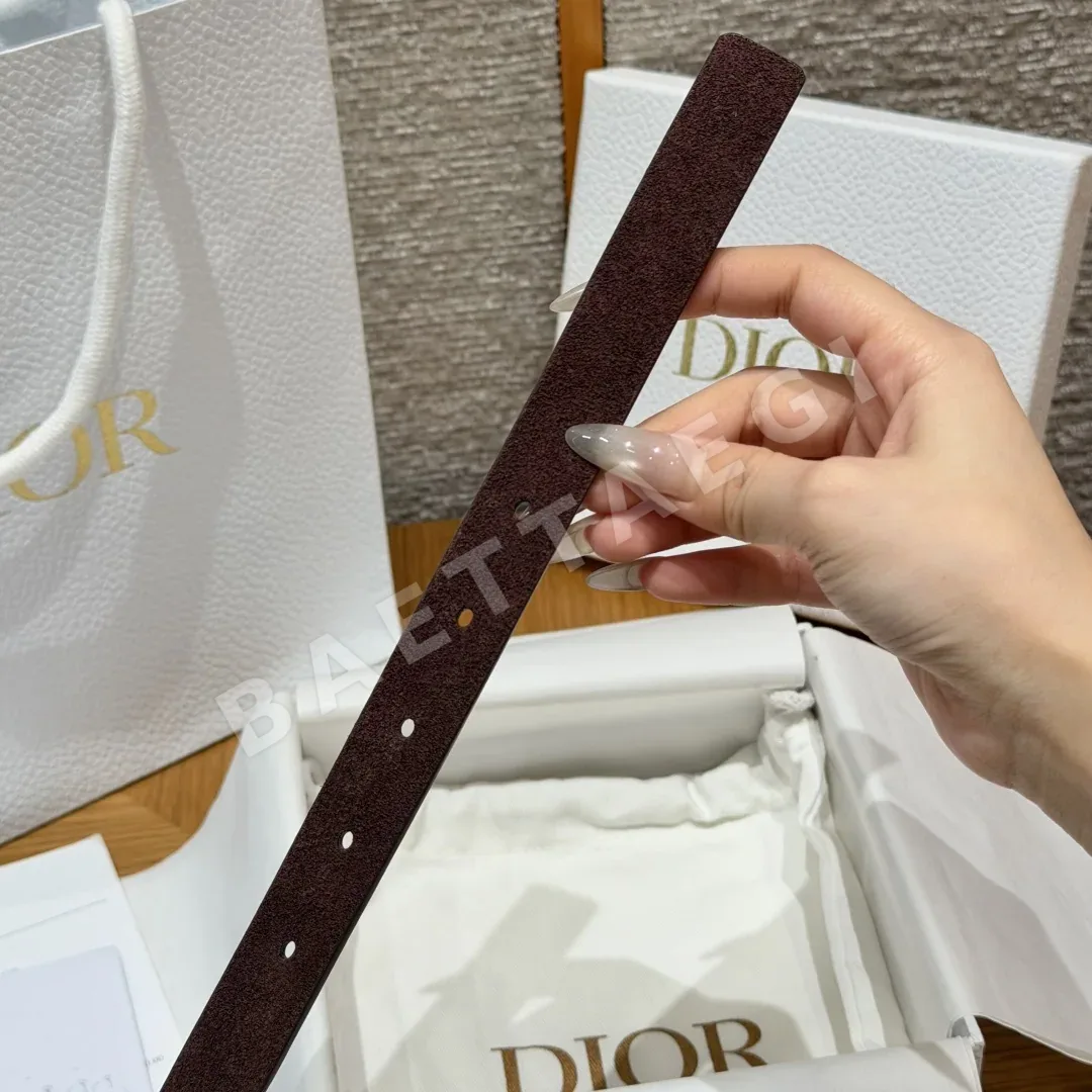 디올 스웨이드 다이아몬드 진주 장식 벨트 상세 이미지 9