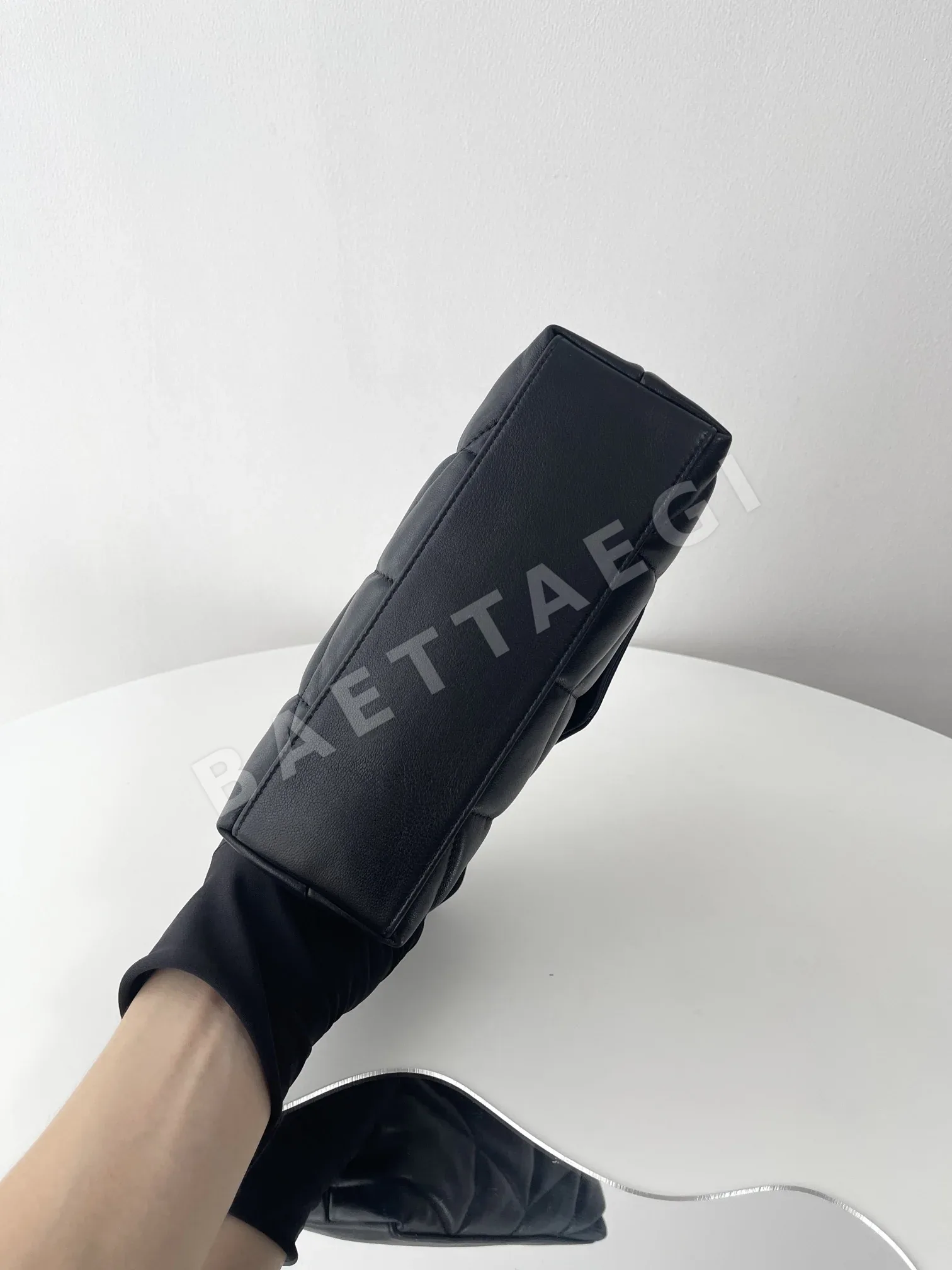 생로랑 루루 푸퍼 미니 더블 체인 가방 759337 상세 이미지 5