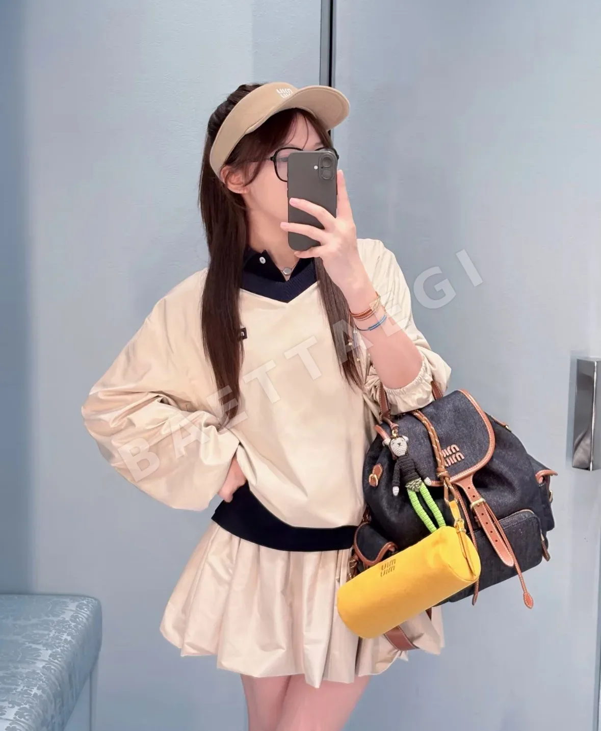 미우미우 컬러블록 V넥 란턴 슬리브 세트 여성의류 상세 이미지 2
