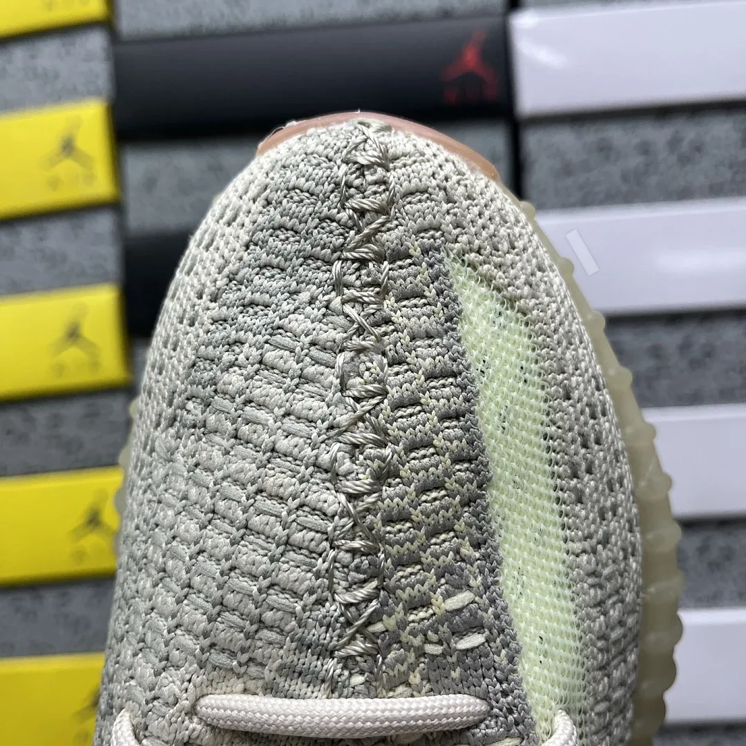 아디다스 [R] 이지 부스트 350 V2 FW3042 200733 Adidas Yeezy Boost 350 V2 상세 이미지 4