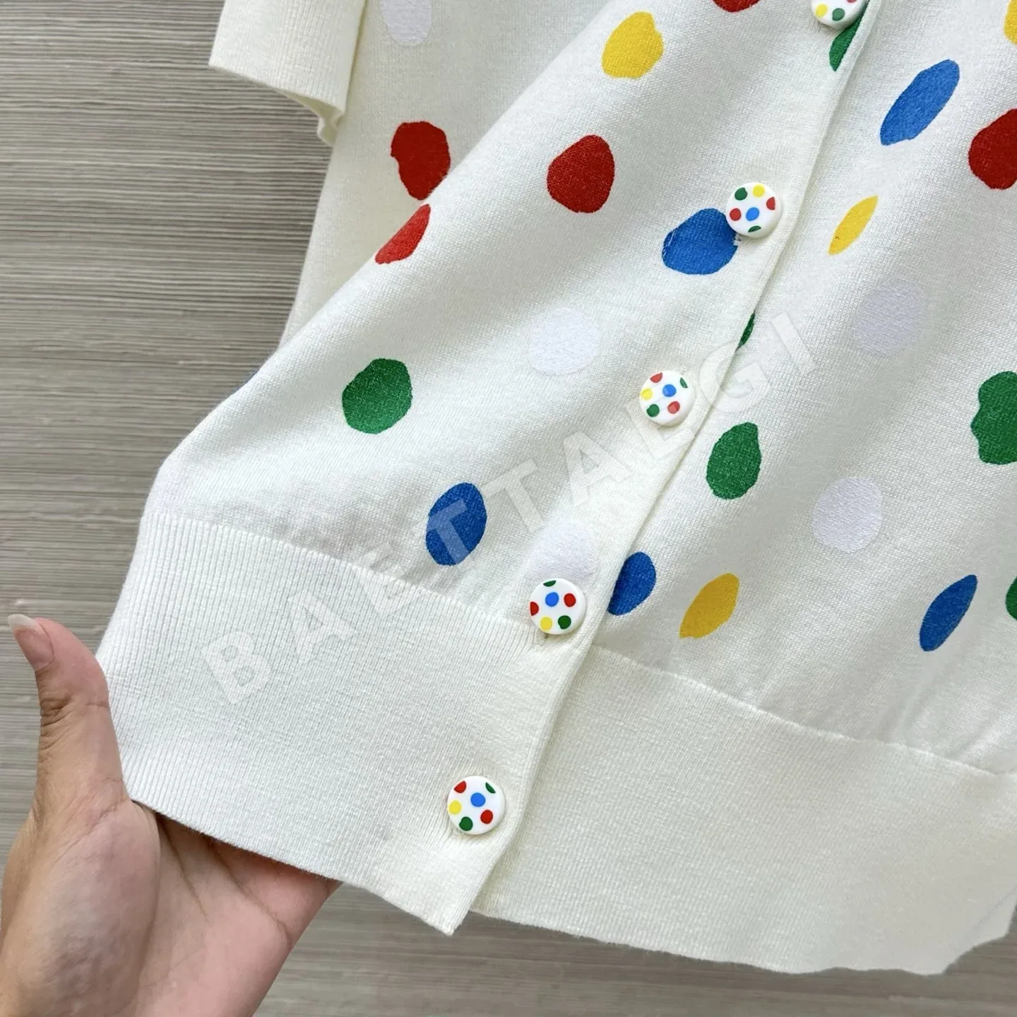 루이비통 모노그램 페인트 그래피티 반팔 가디건 상세 이미지 7