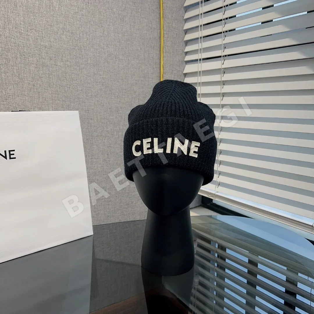 셀린느 자수 니트 비니 모자 상세 이미지 2