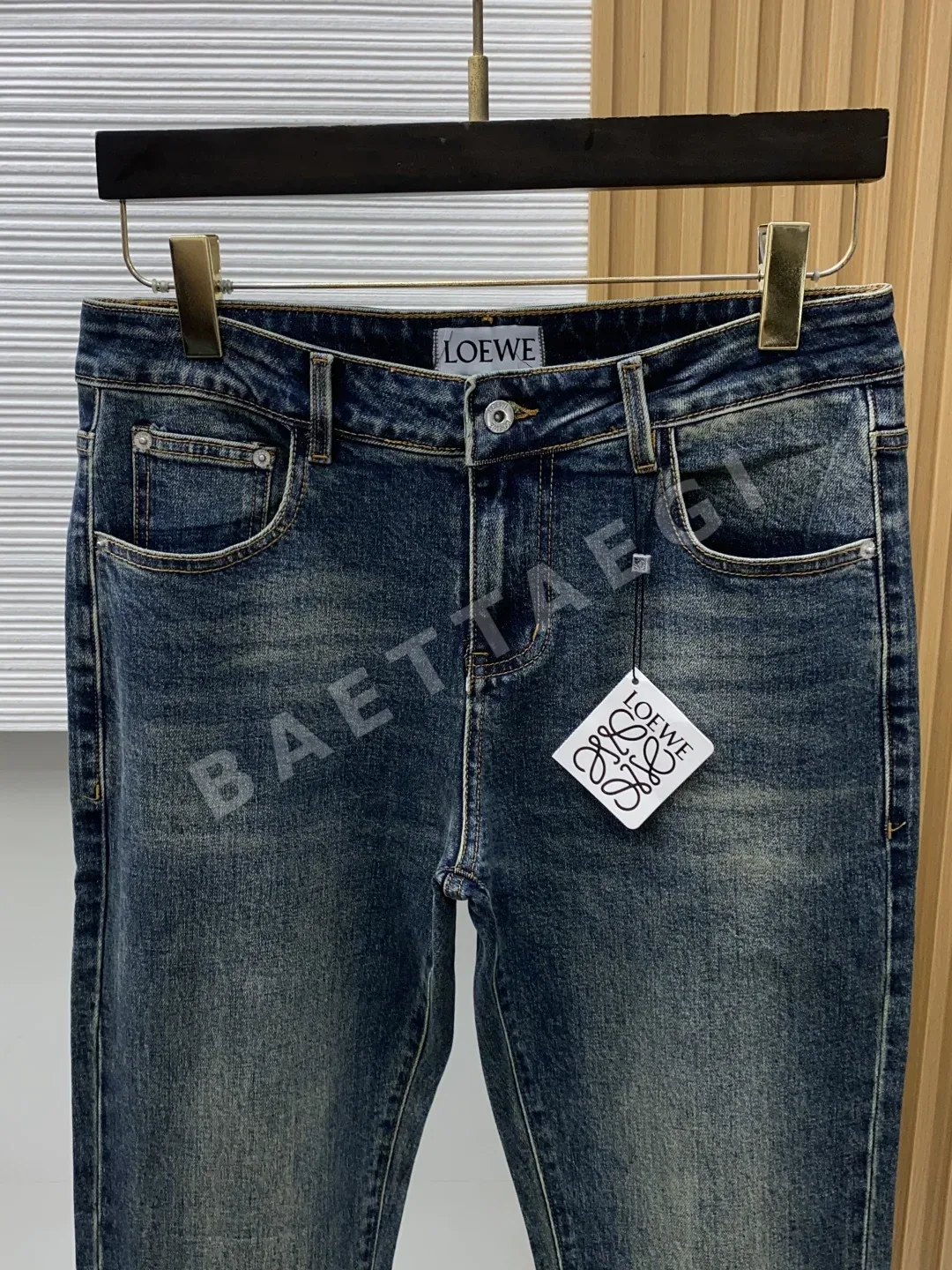 로에베 남성 도시적 슬림핏 바지 상세 이미지 3