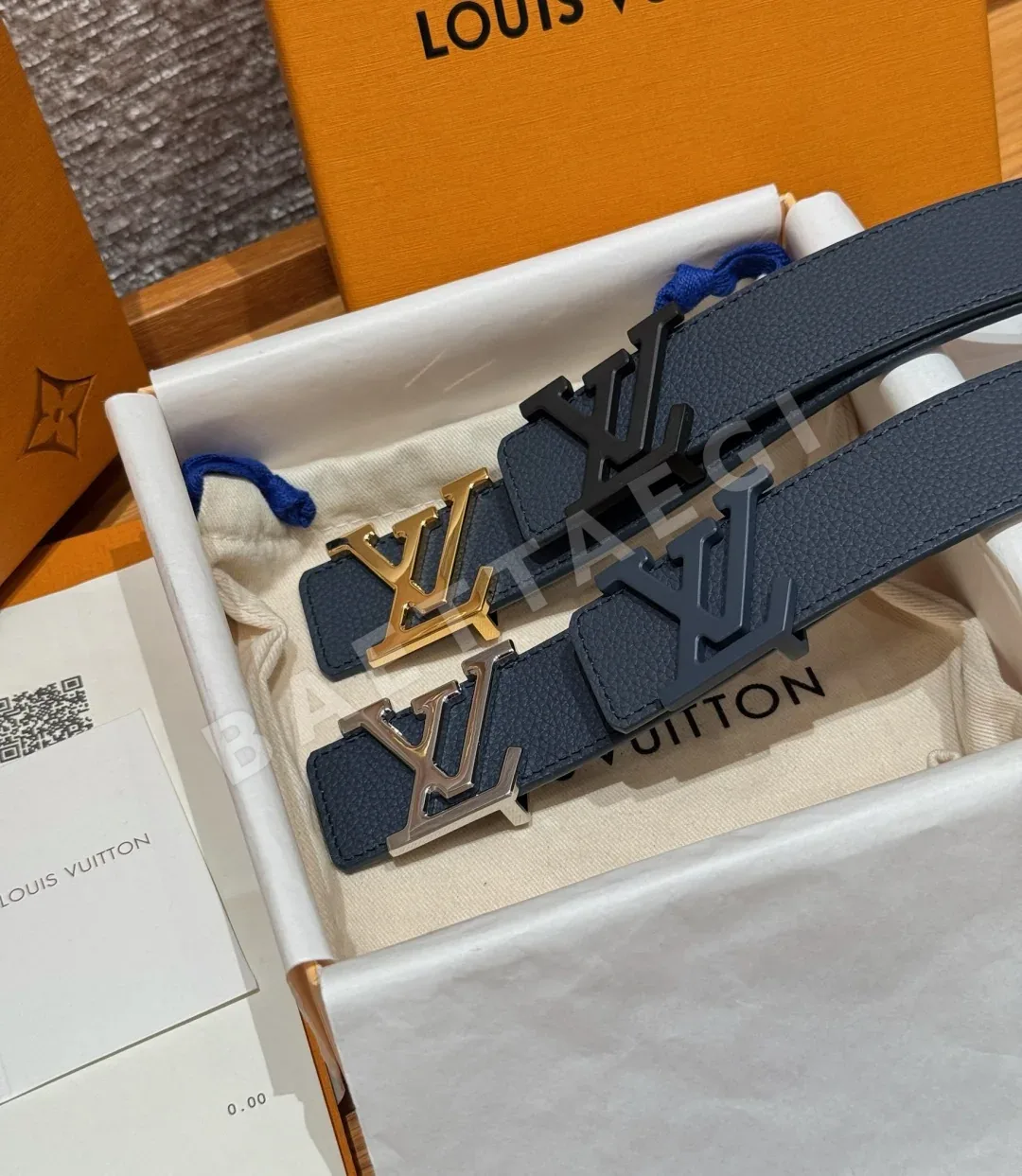 루이비통 타우리용 40mm 리버시블 가죽 벨트 173220