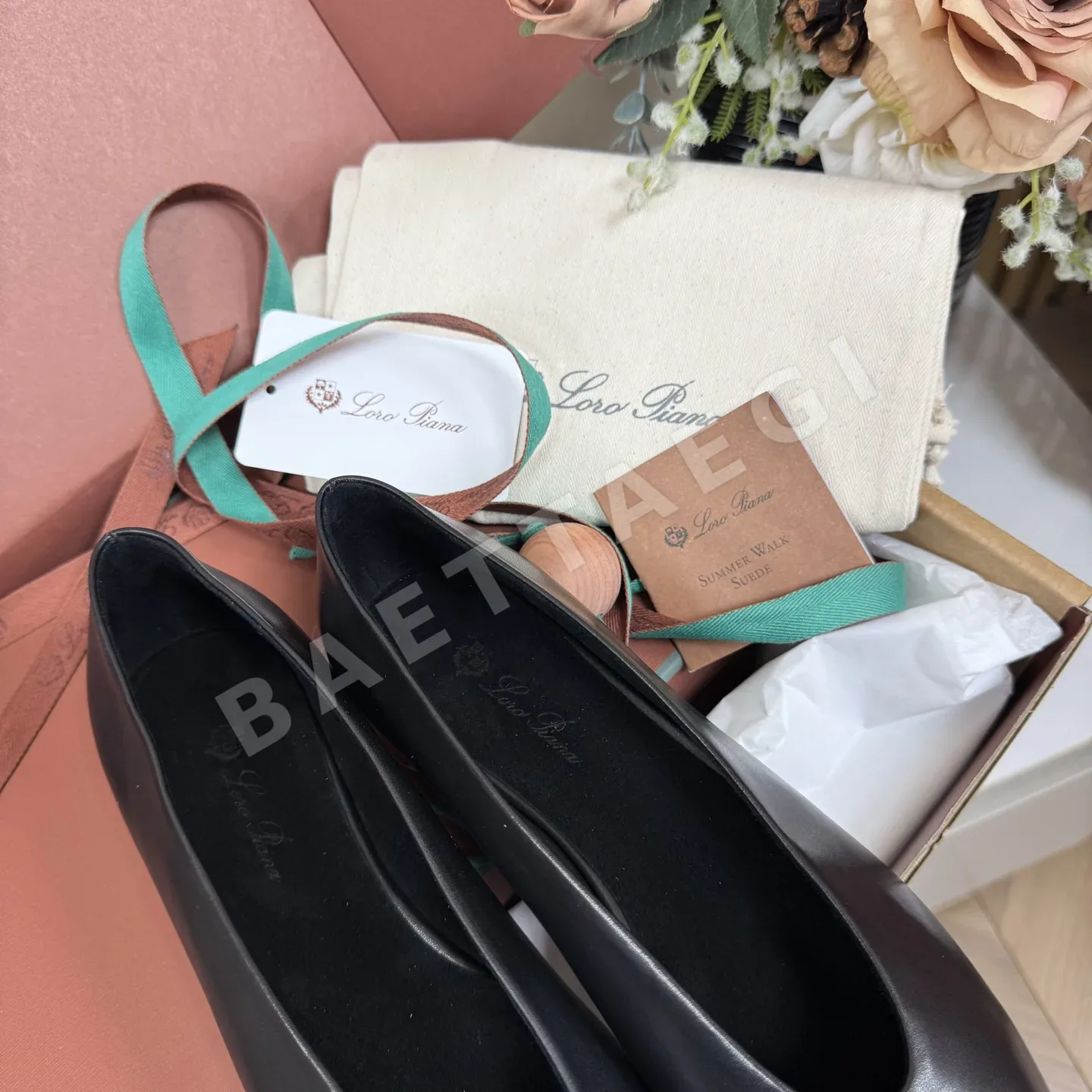 로로피아나 힐 여성 가죽 둥근 앞코 상세 이미지 6